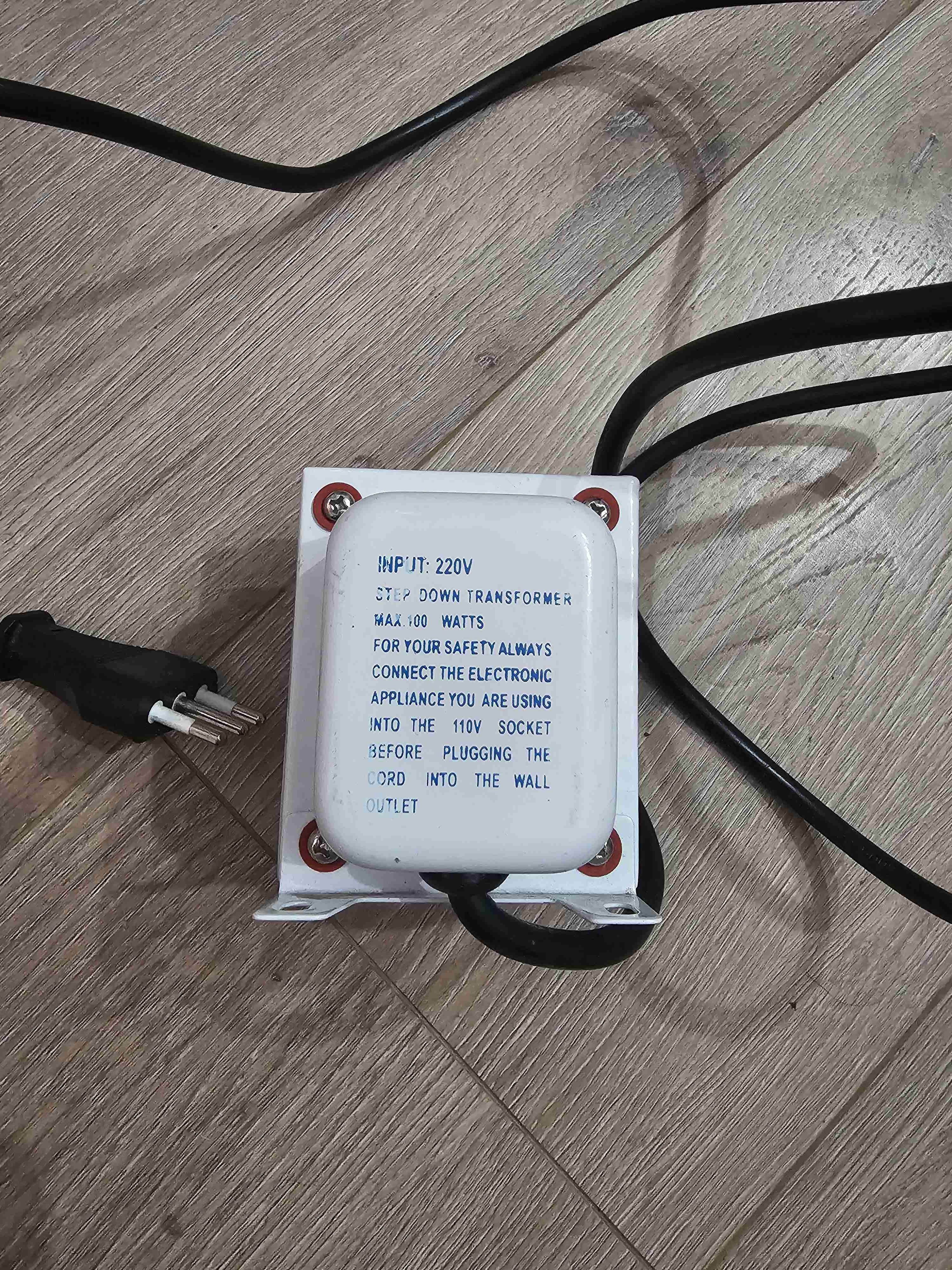 Transformador Elepow TC-100T 220v a 110V - miniatura 2