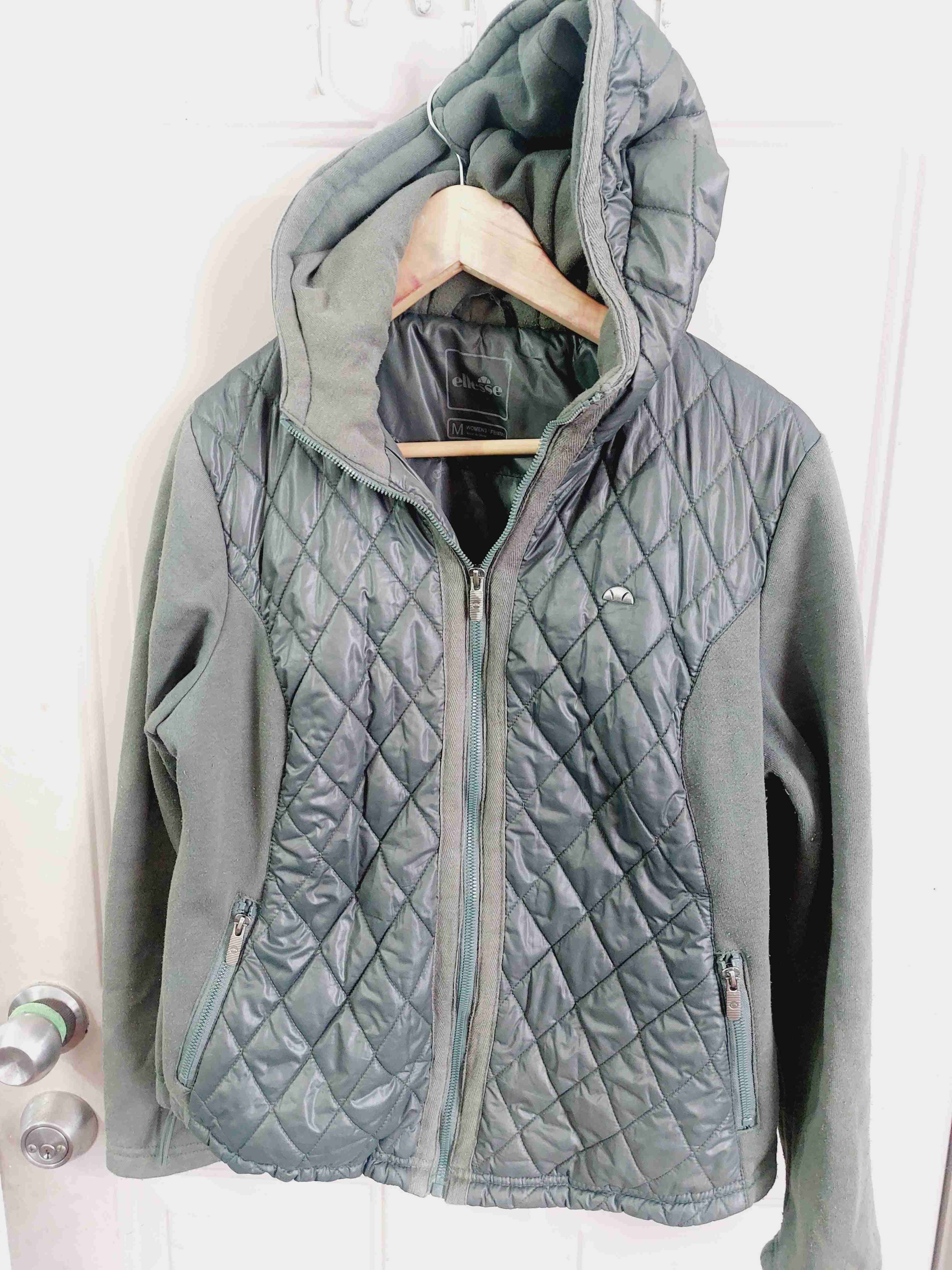 Chaqueta verde con capucha marca ellese - 1
