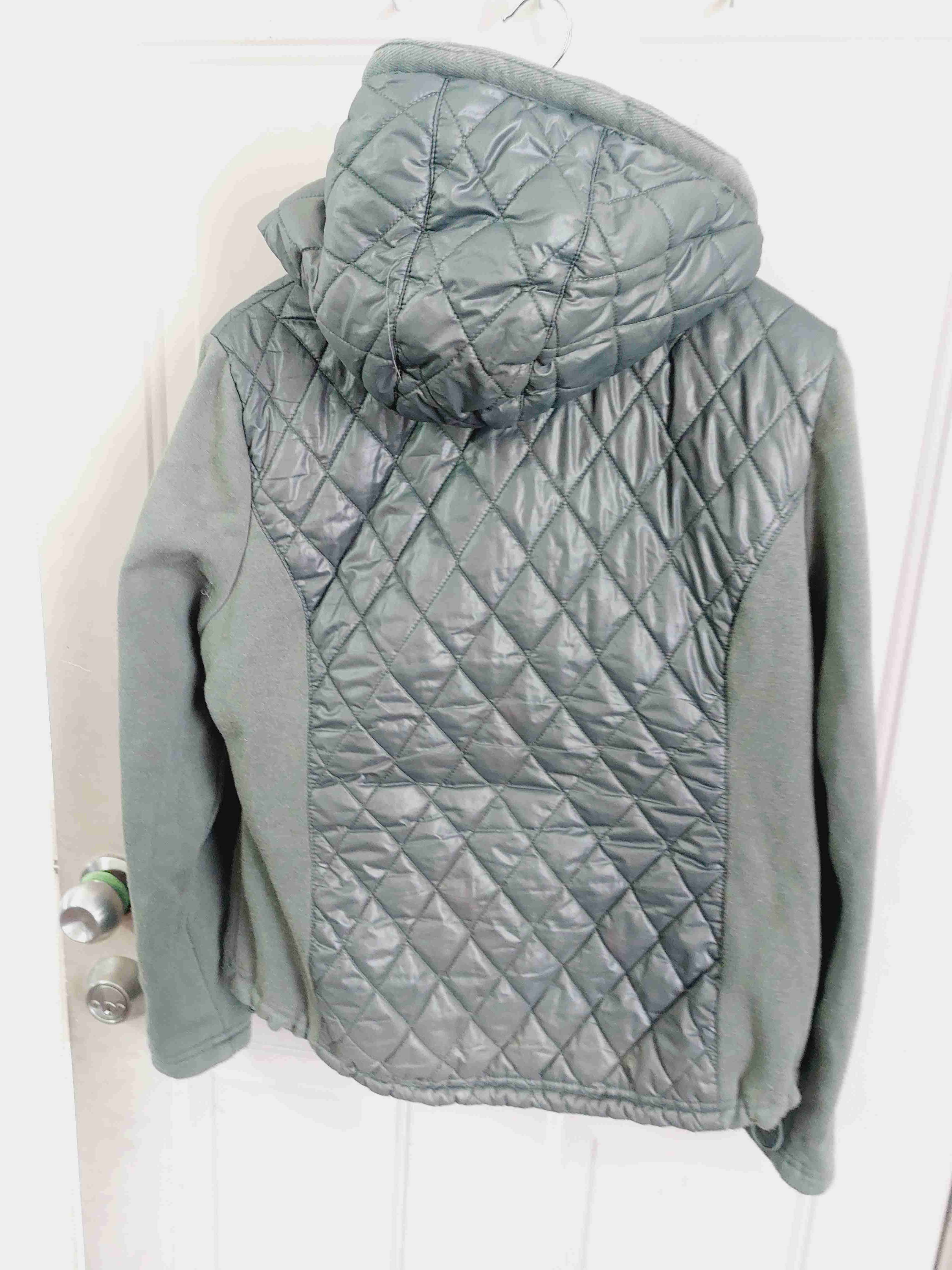 Chaqueta verde con capucha marca ellese - 3