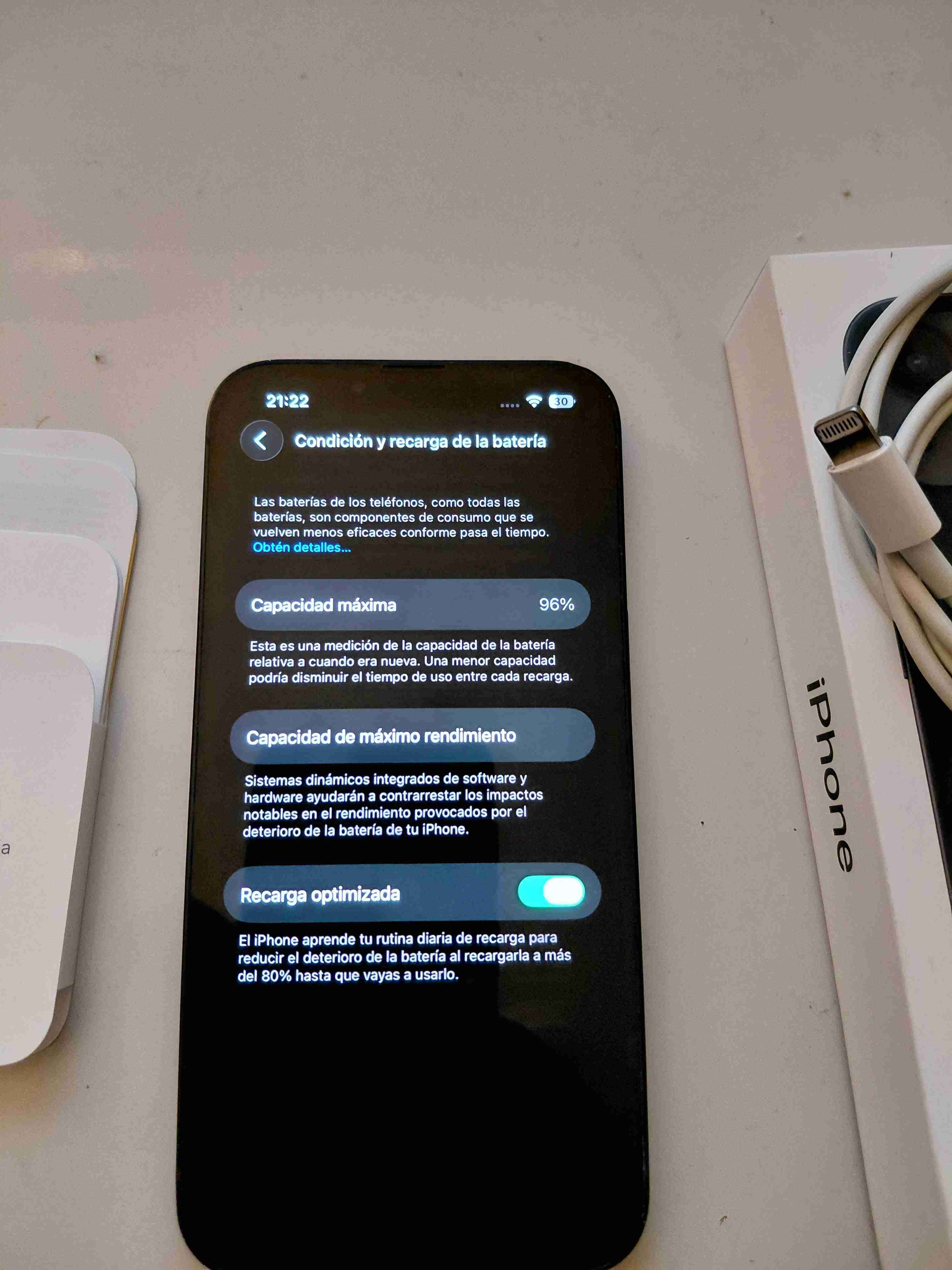 iPhone13/ 128gb con caja y cable cargador - miniatura 4