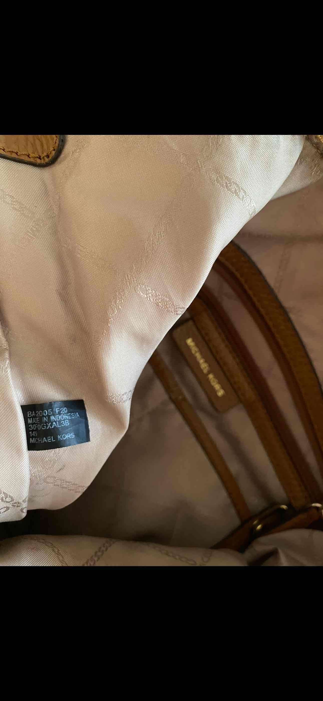 Cartera Michael Kors  beige y café - miniatura 4