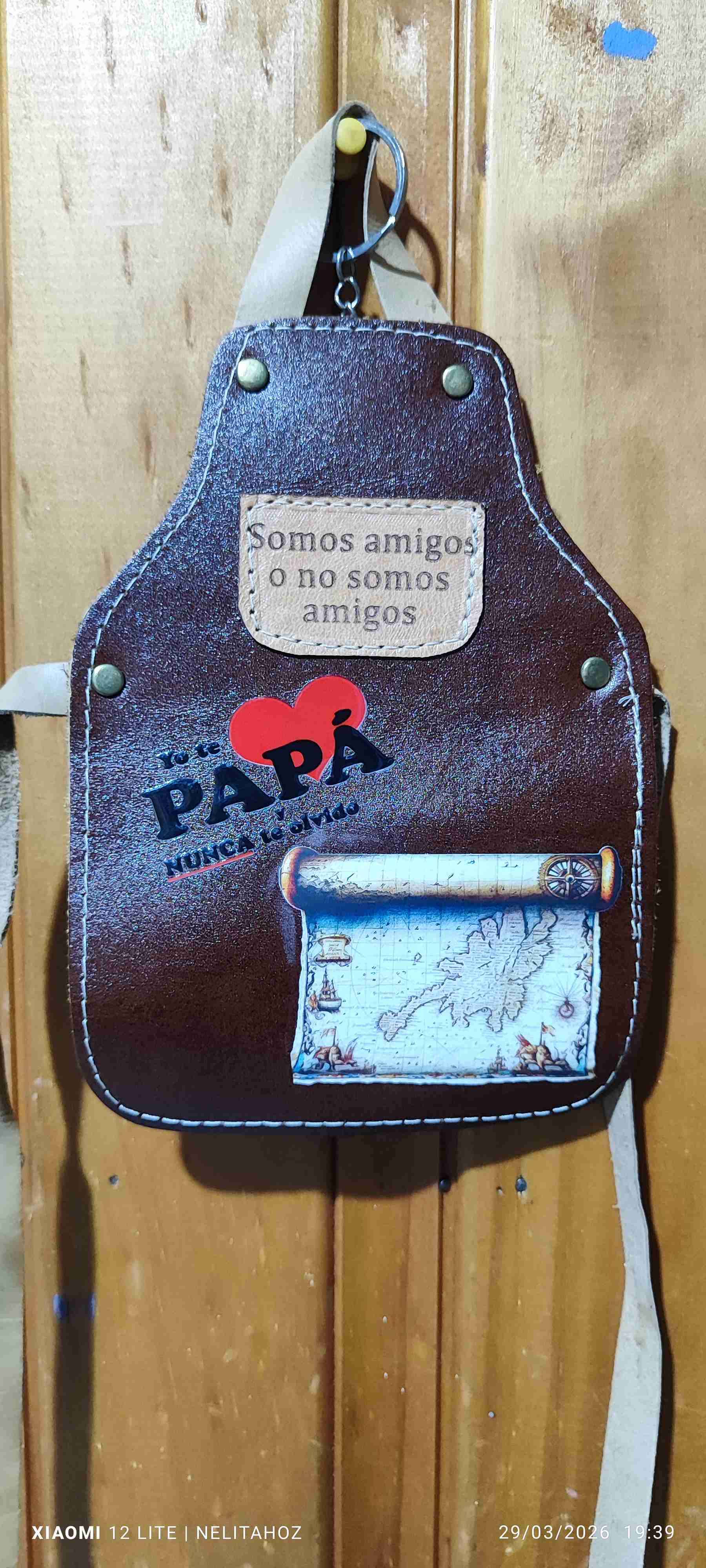 Delantal parrillero de cuero café