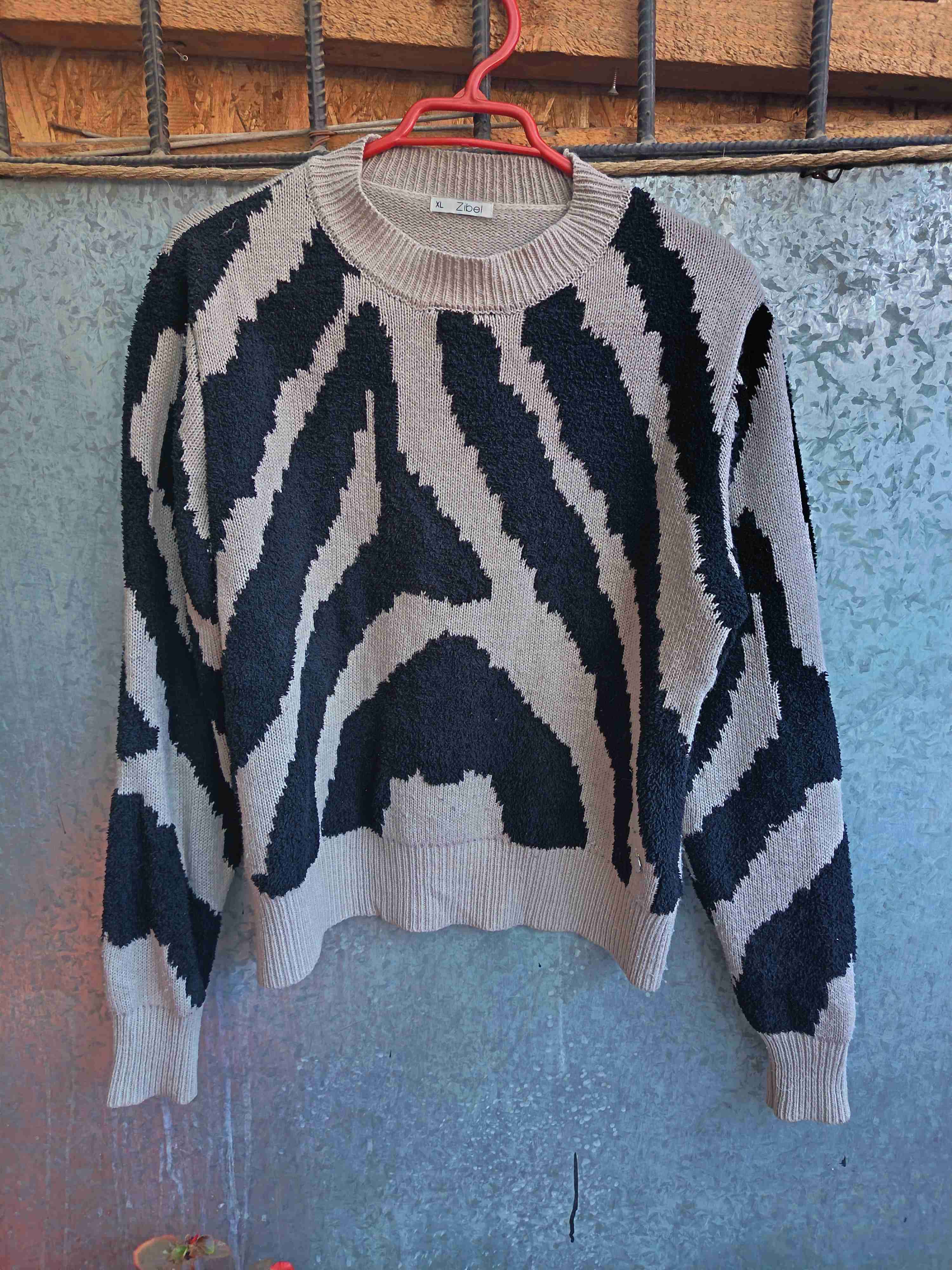 Suéter estampado zebra