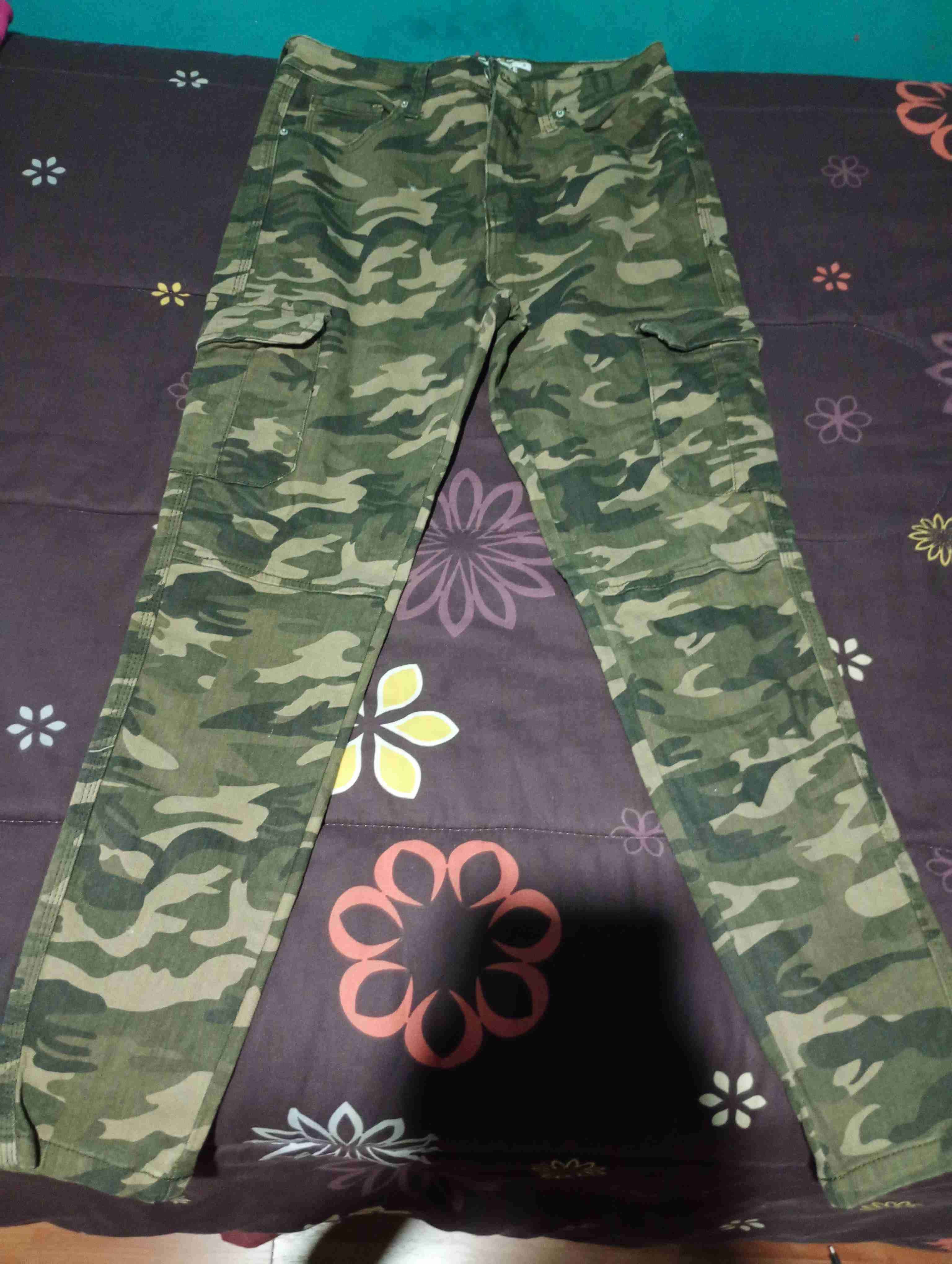 Pantalón Cargo Camuflado Sybilla – Talla 38 - miniatura 2