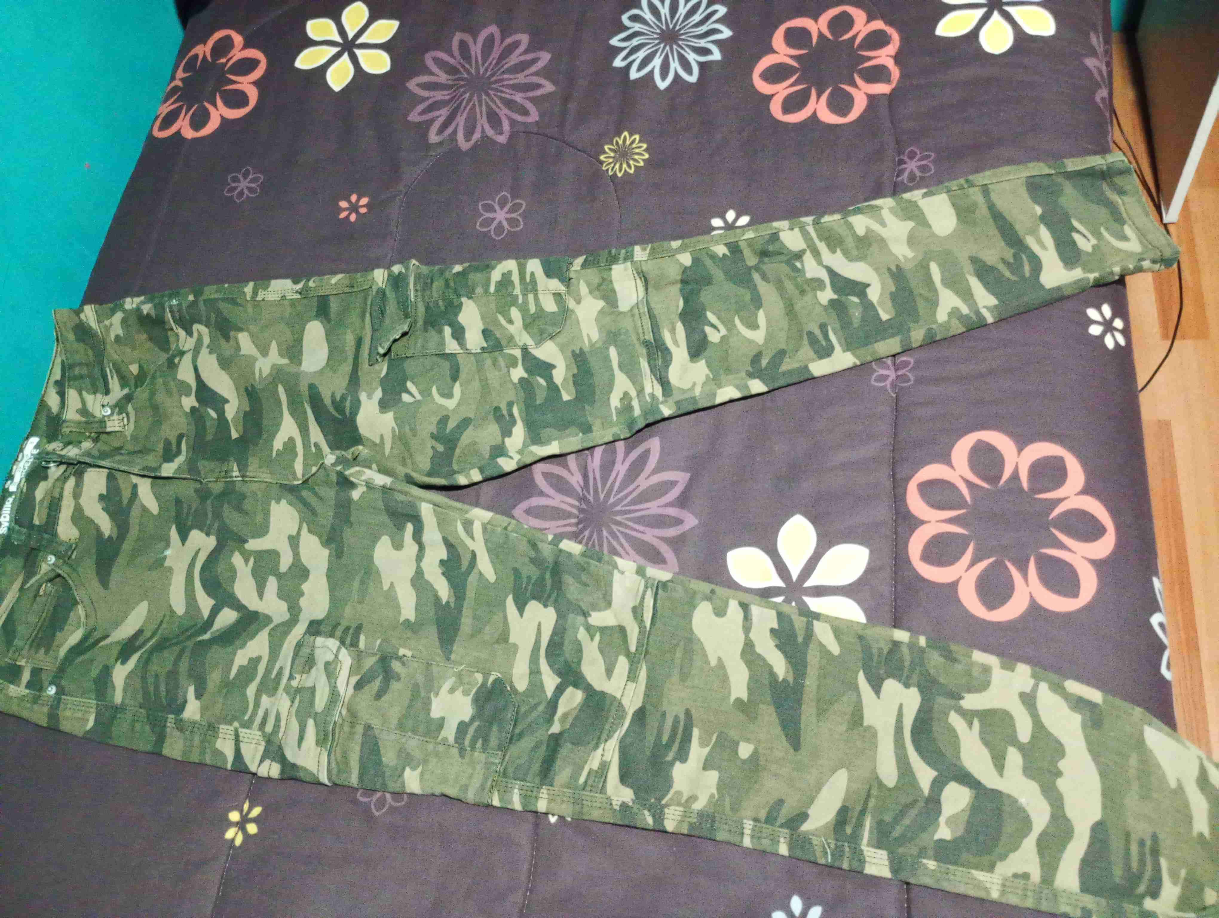 Pantalón Cargo Camuflado Sybilla – Talla 38 - miniatura 3