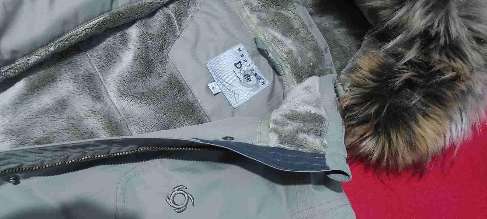 Parka con forro interior de piel - 1