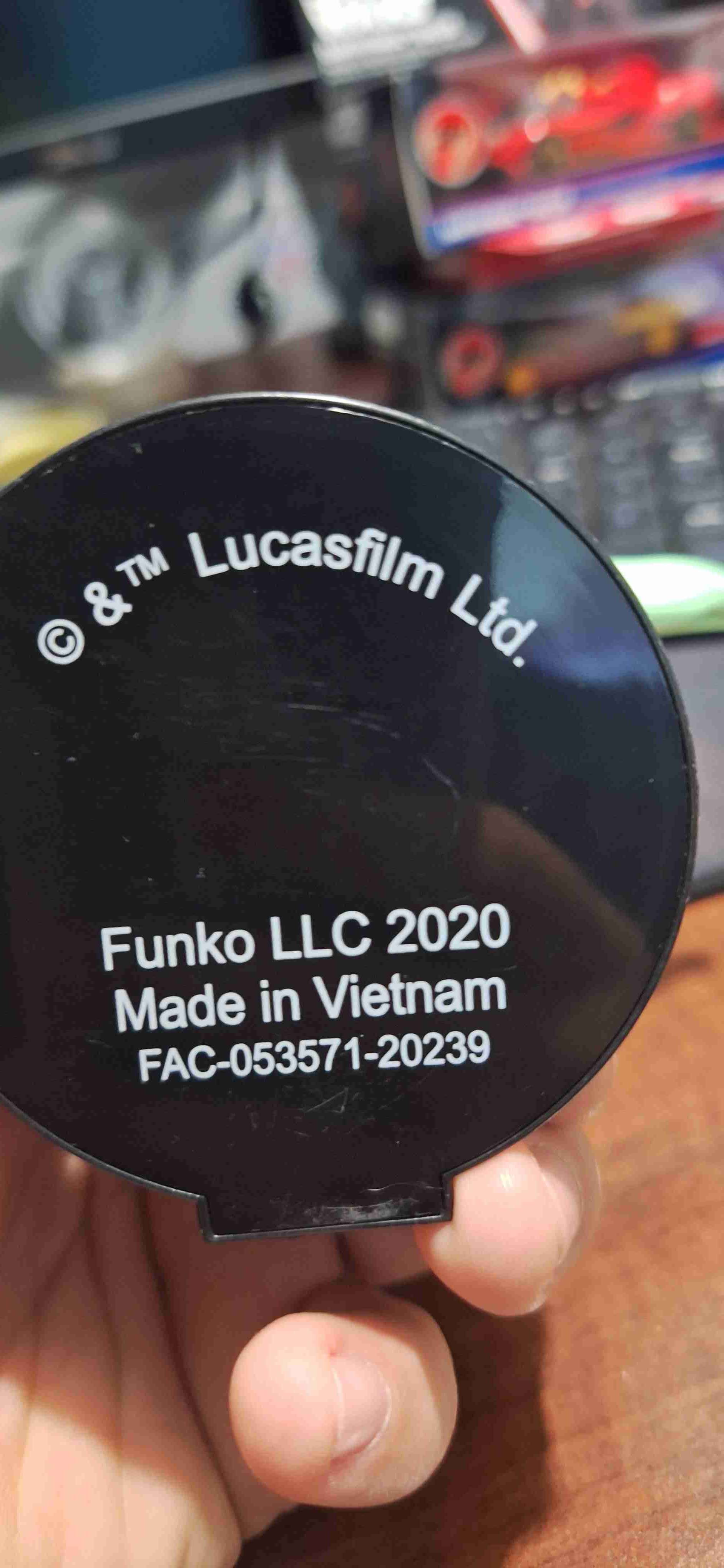 Figura Funko Pop Baby Yoda - miniatura 2