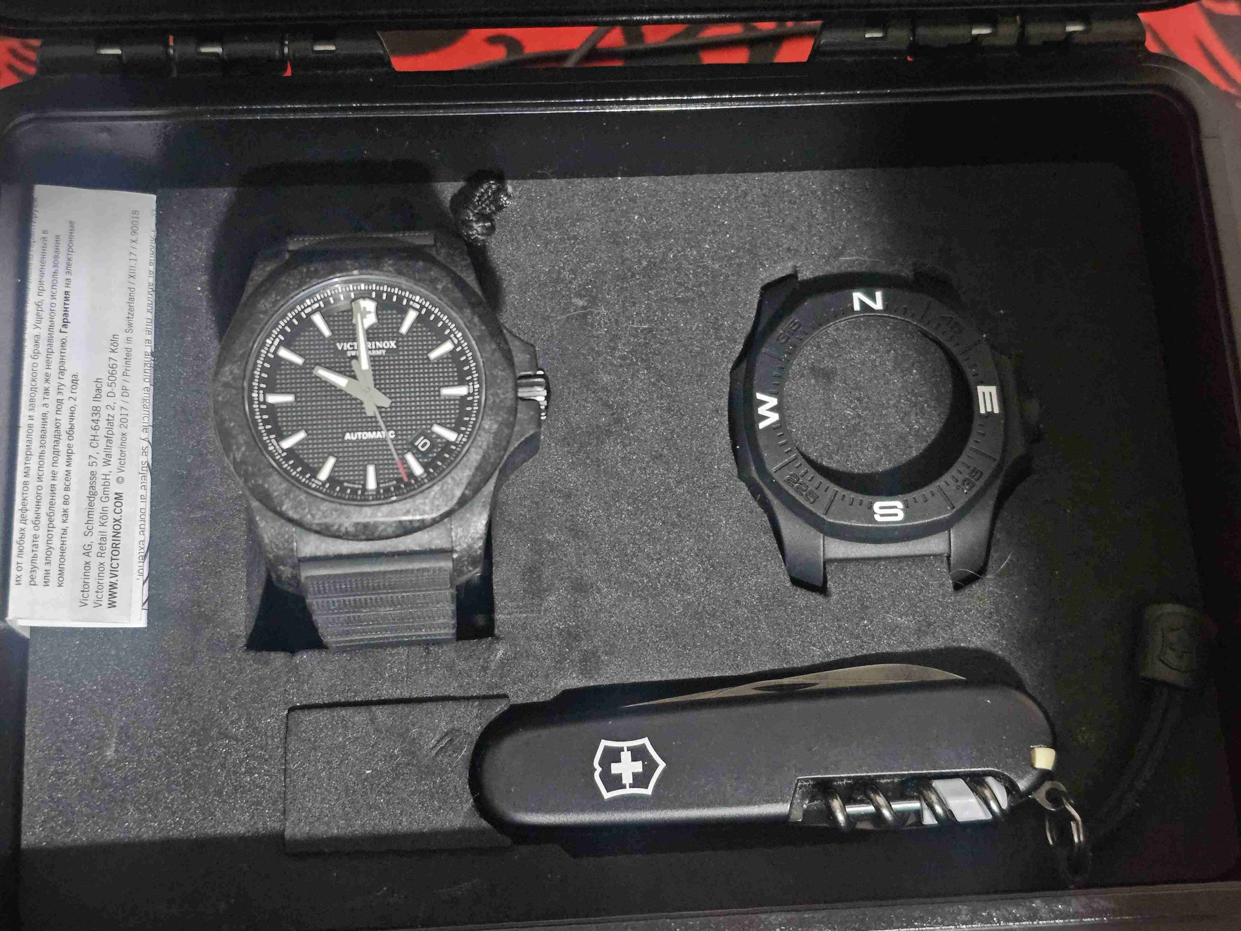 Reloj Victorinox automático inox carbon - miniatura 4