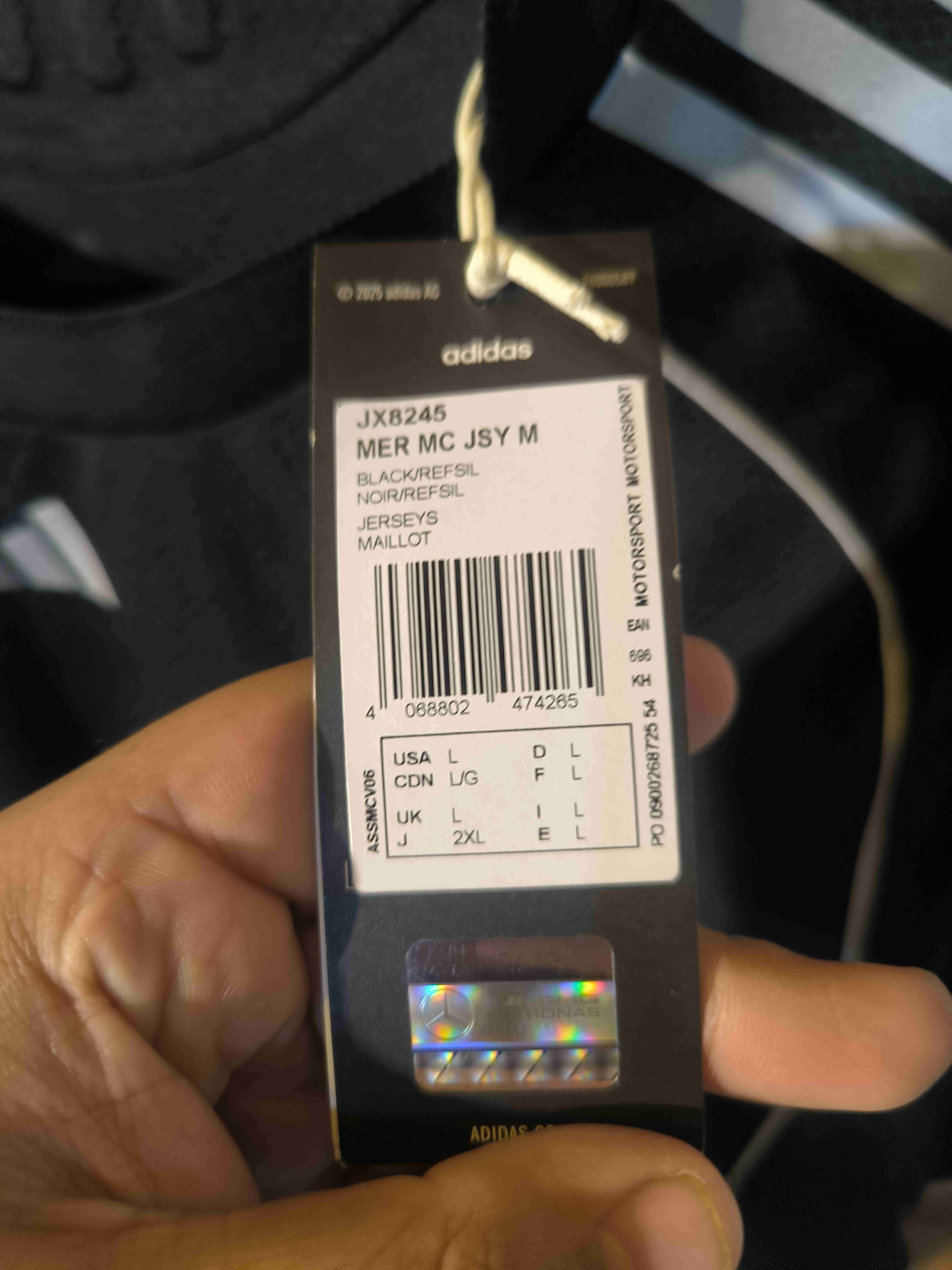 Polera negra Mercedes AMG Petronas - miniatura 5