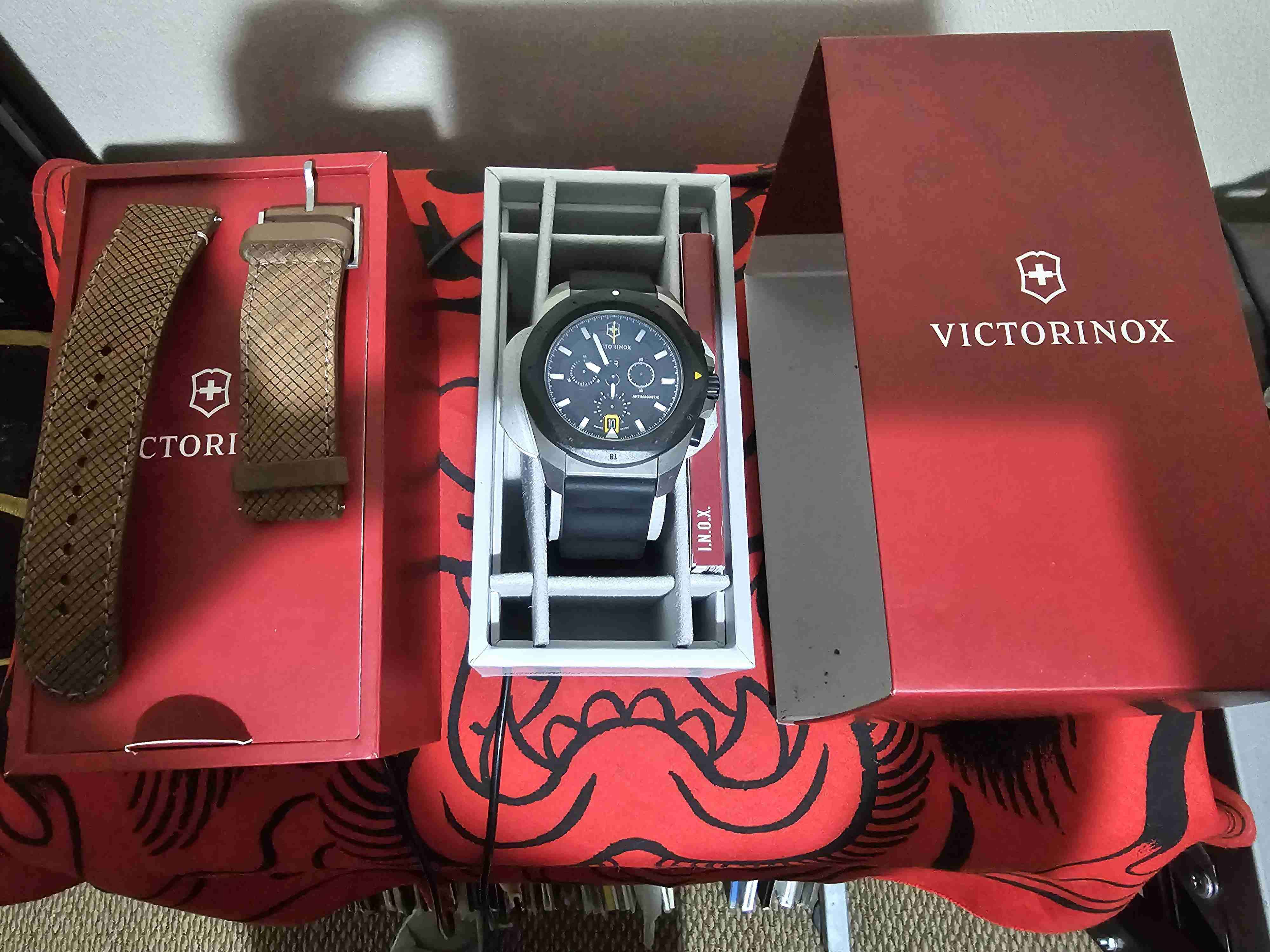 Reloj Victorinox inox chrono - miniatura 1