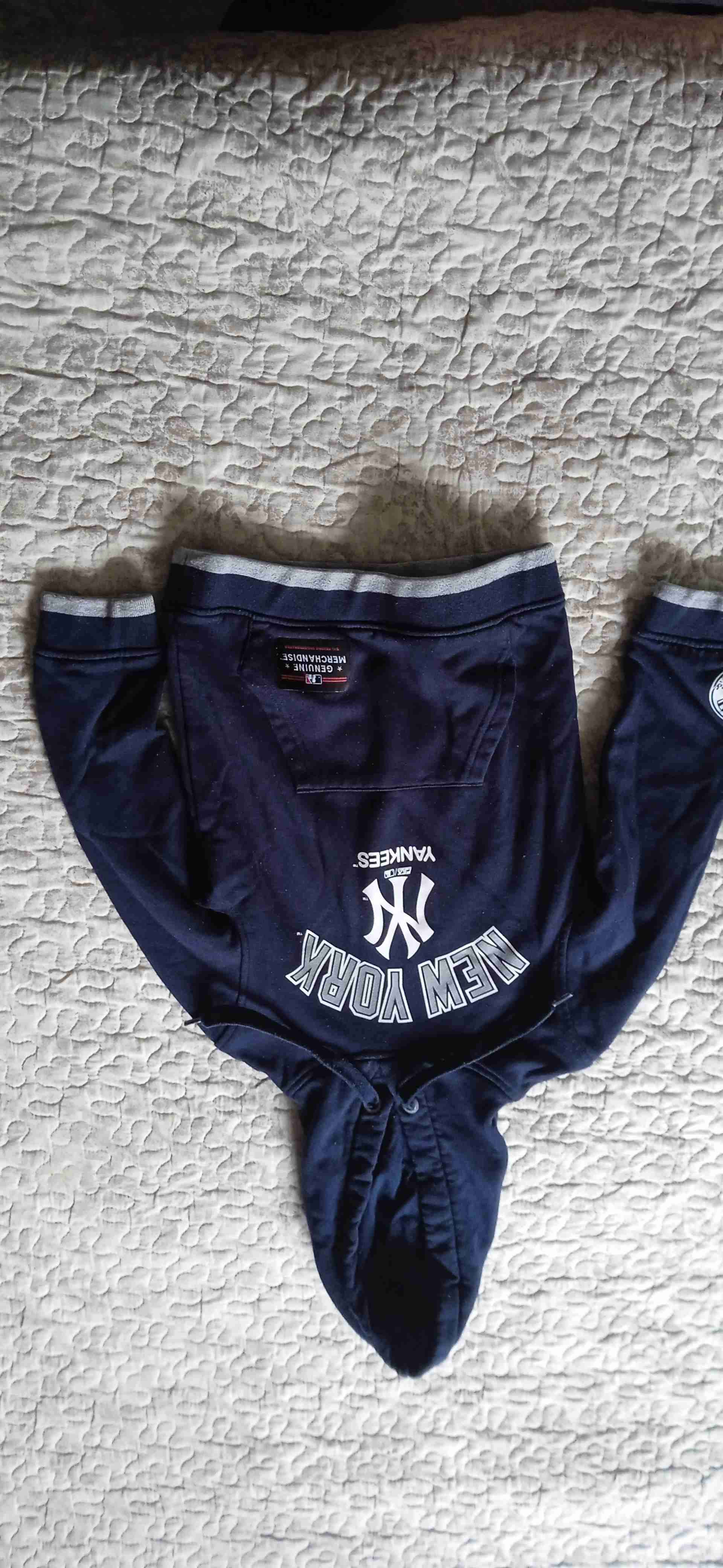 Polera a rayas azul y blanca - 4