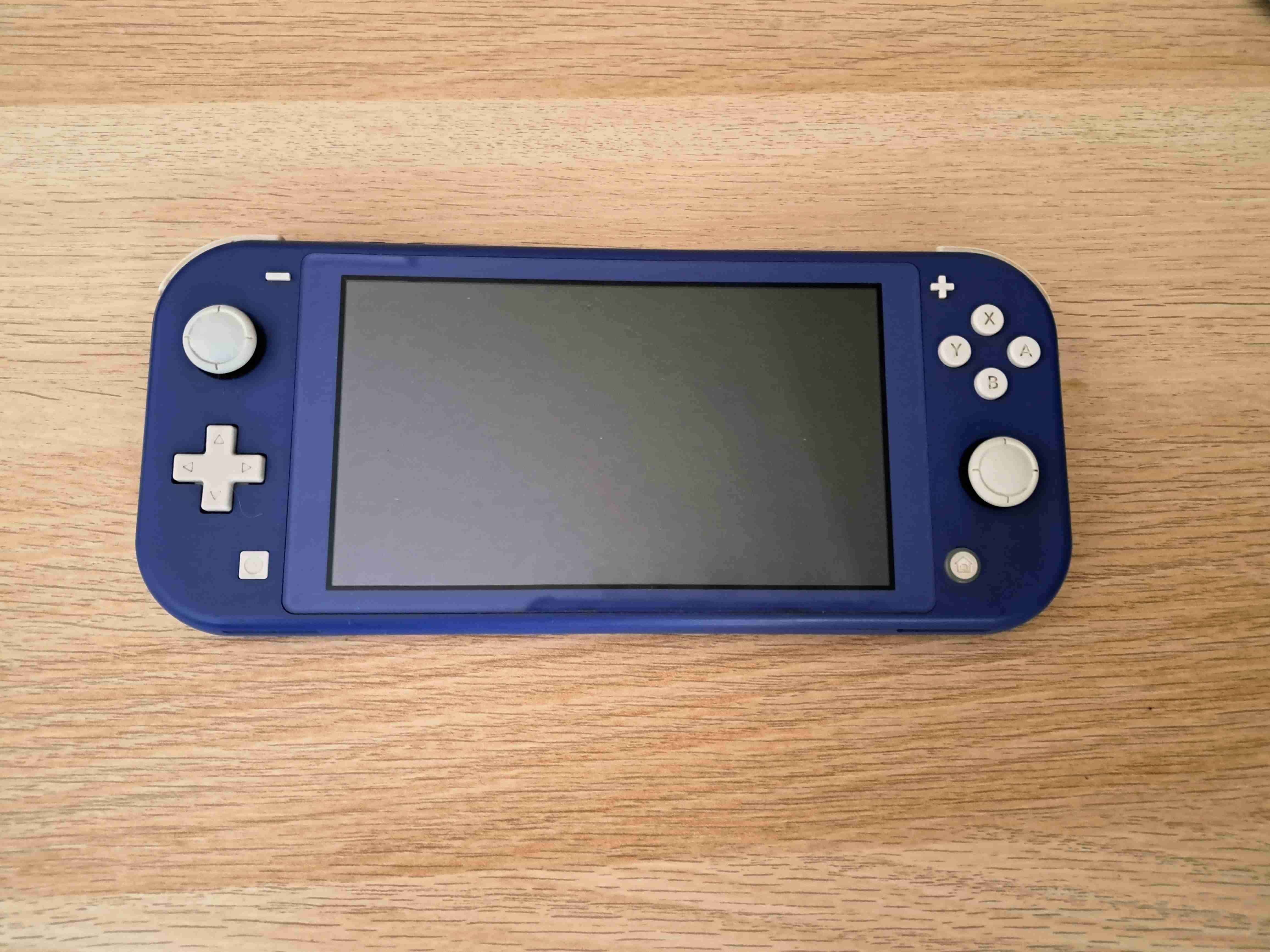 Consola Nintendo Switch Lite con 2 juegos - miniatura 2