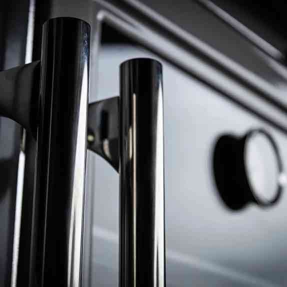 Cocina a leña negra elegante - miniatura 4