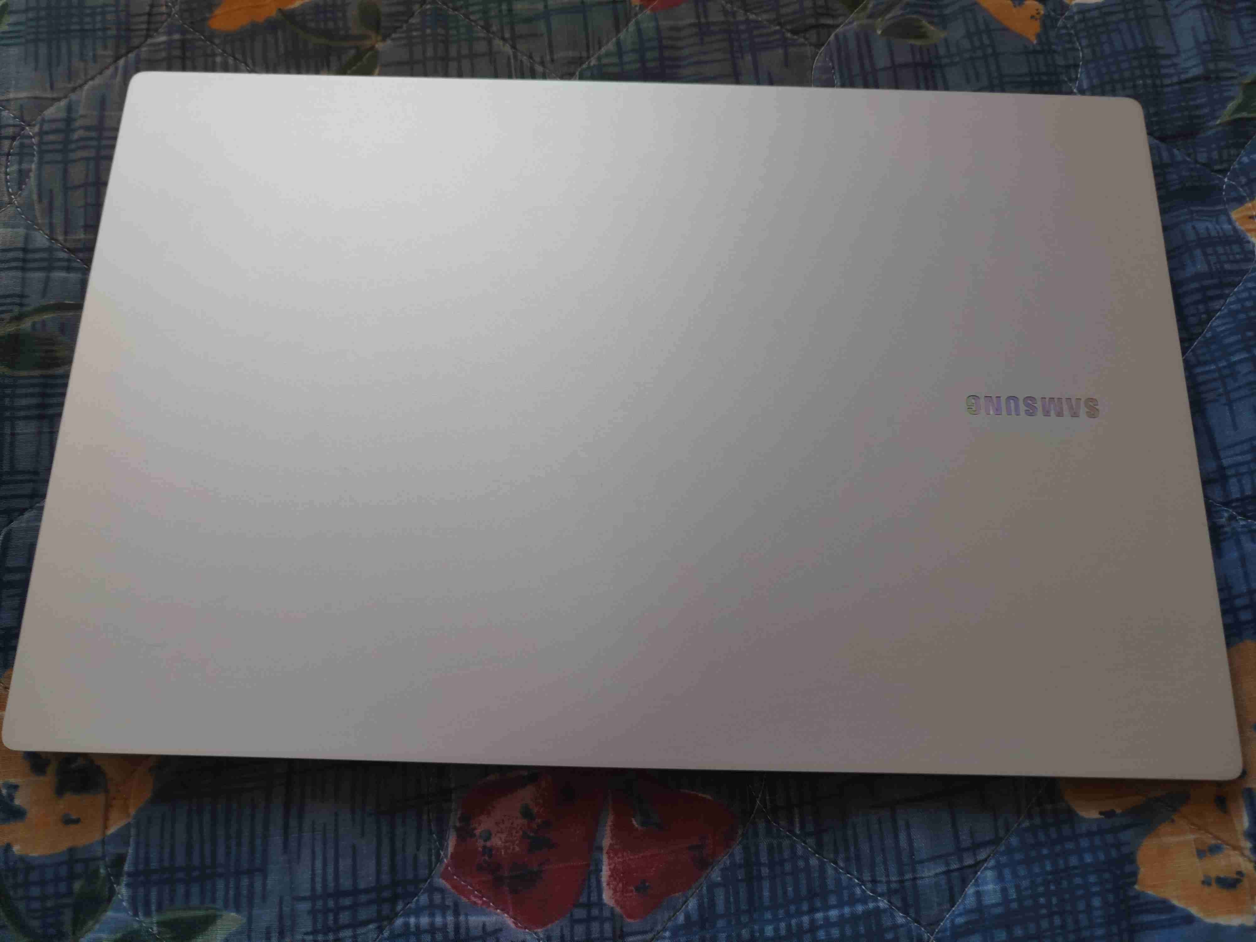 Notebook Samsung con Intel Core i5 - 3