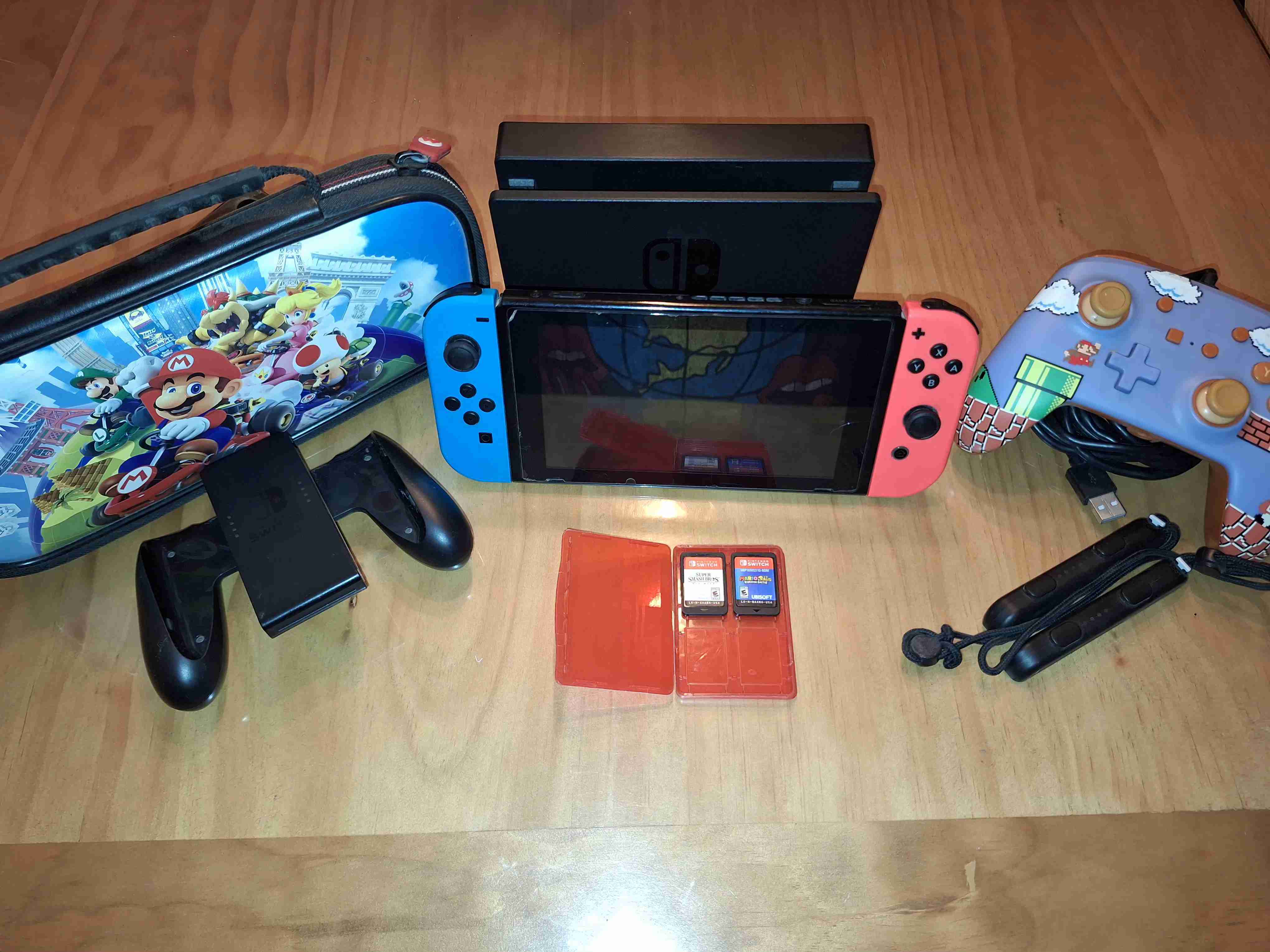 Consola Nintendo Switch con accesorios - miniatura 1