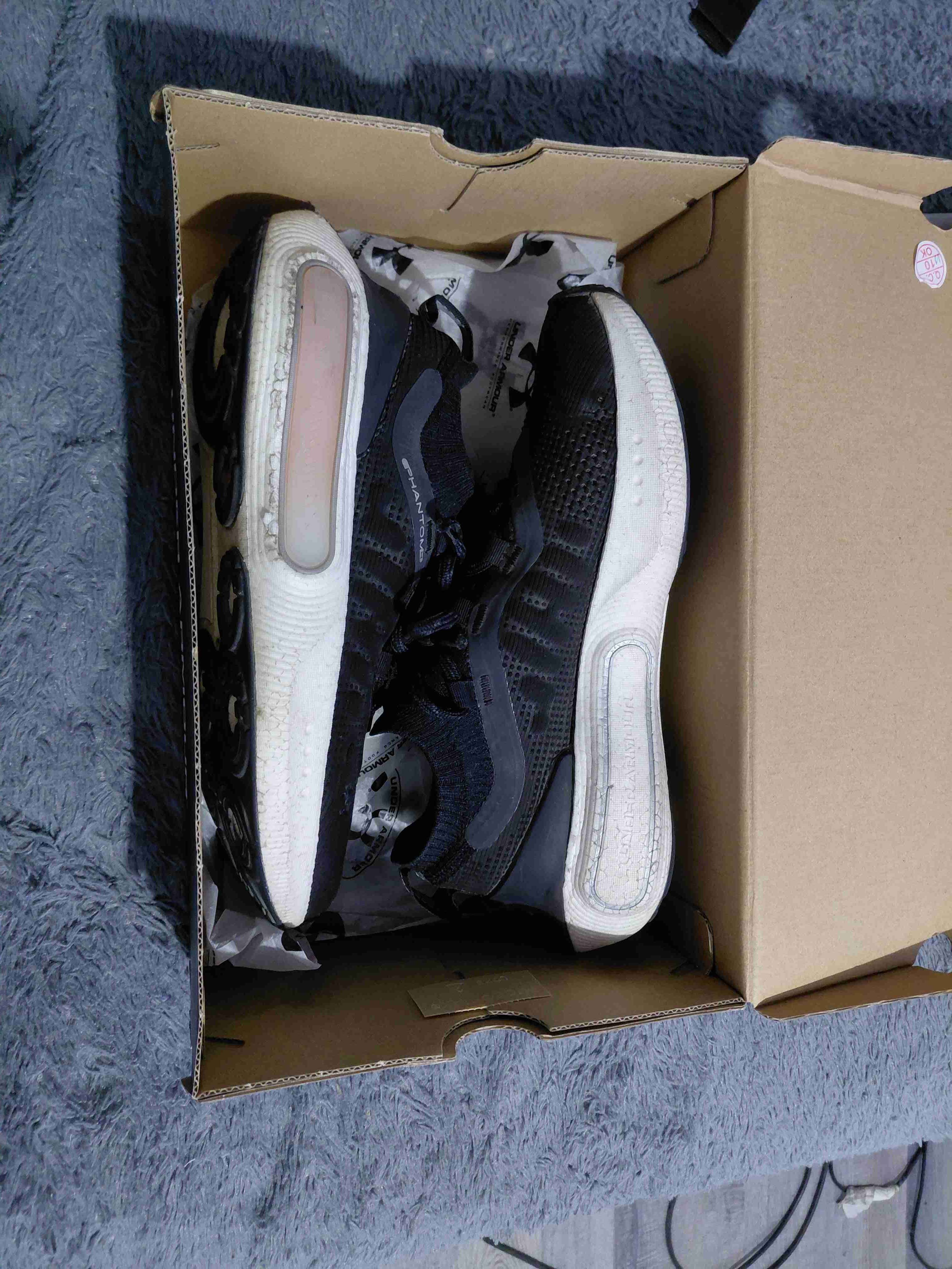 Zapatillas deportivas Under Armour negras - miniatura 3