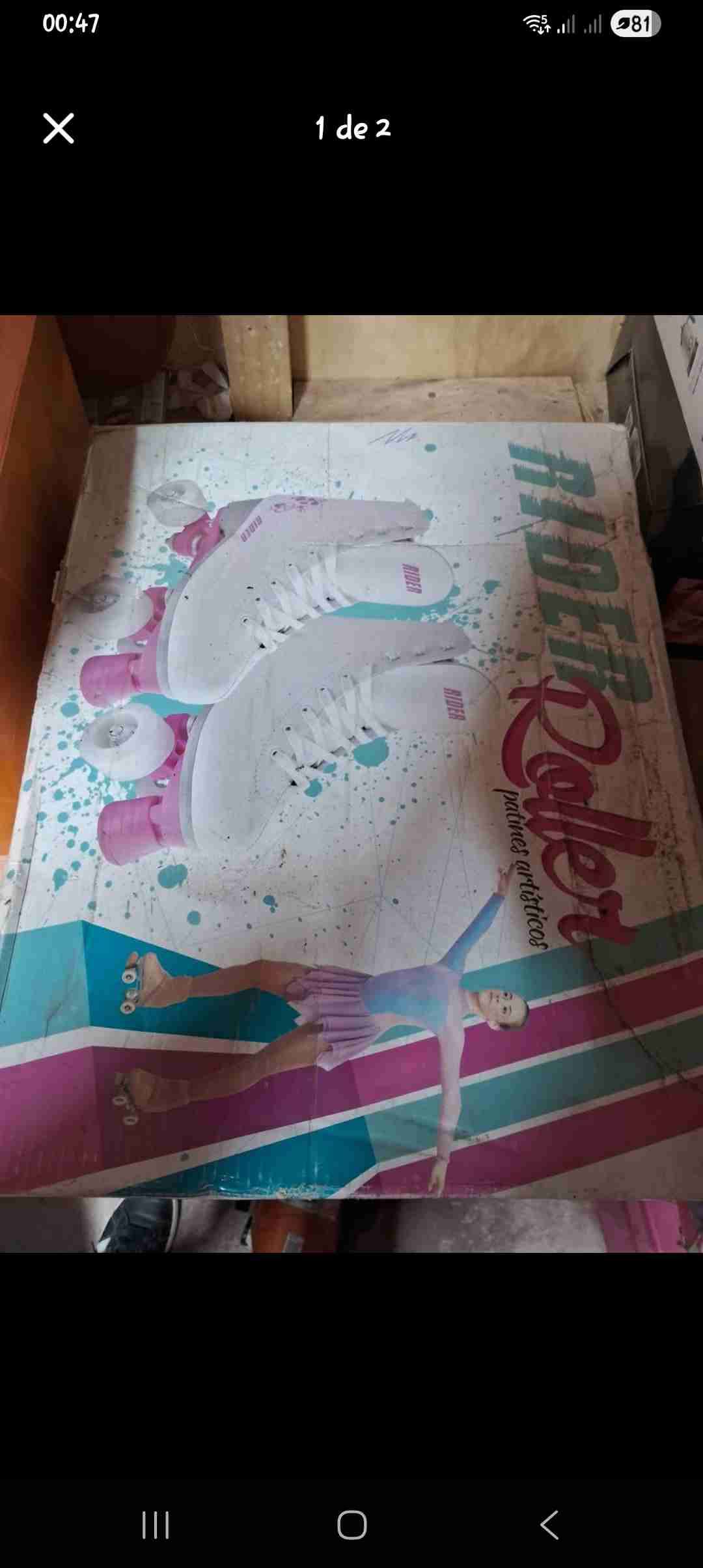 Patines vintage blancos y rosados - 2