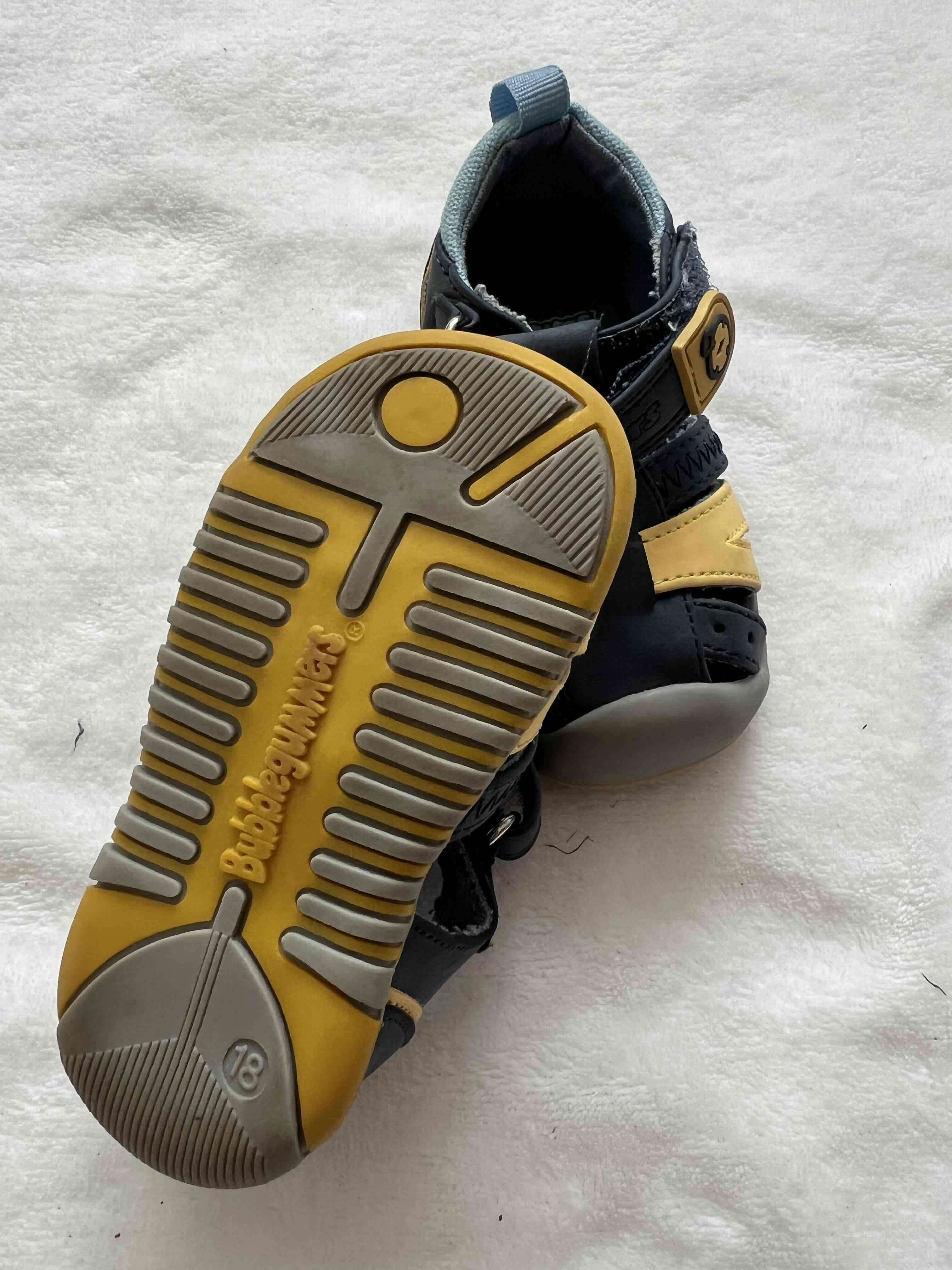 Sandalias para niños azul y amarillo - miniatura 2