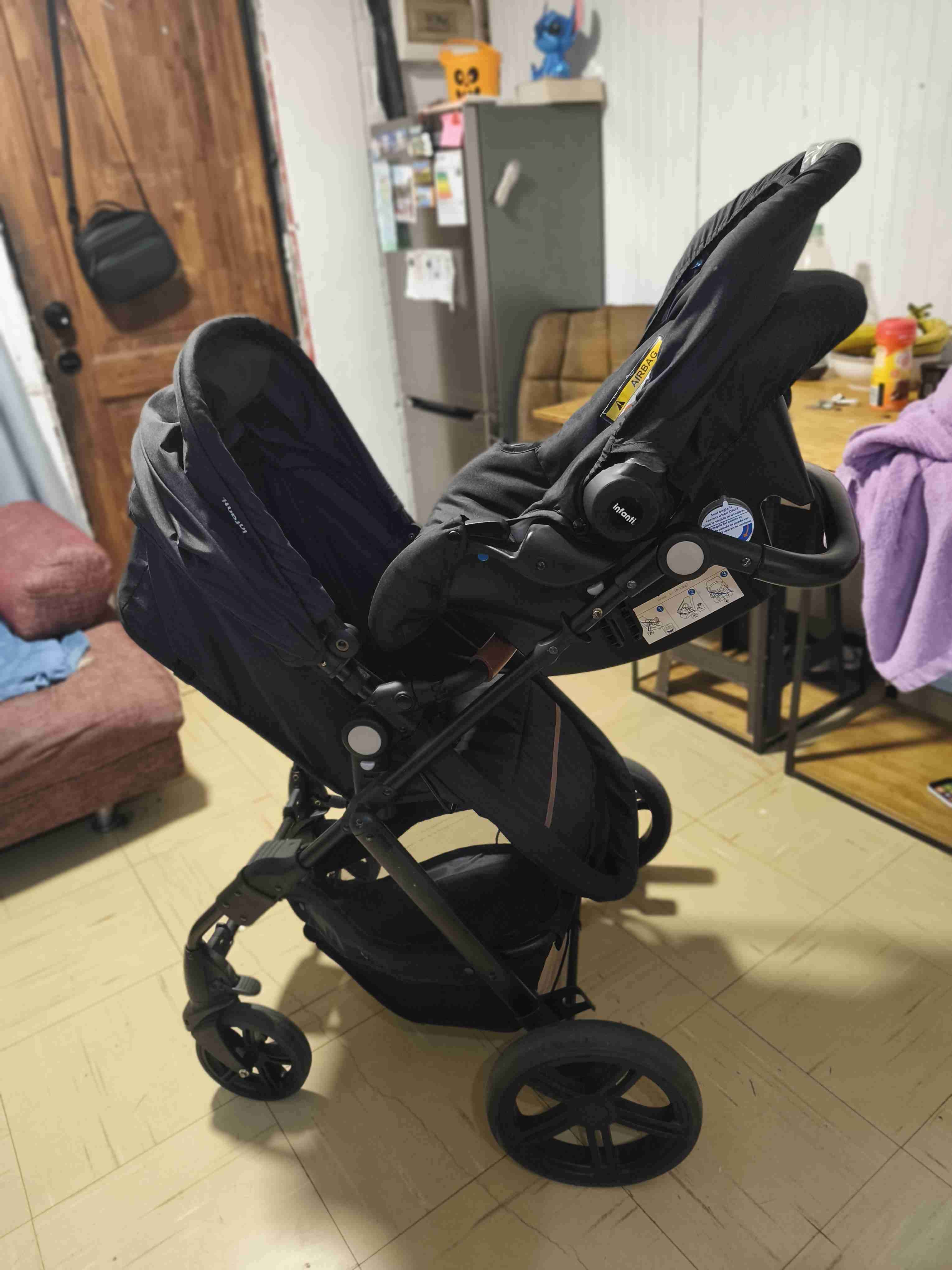 Coche de bebé negro - miniatura 4