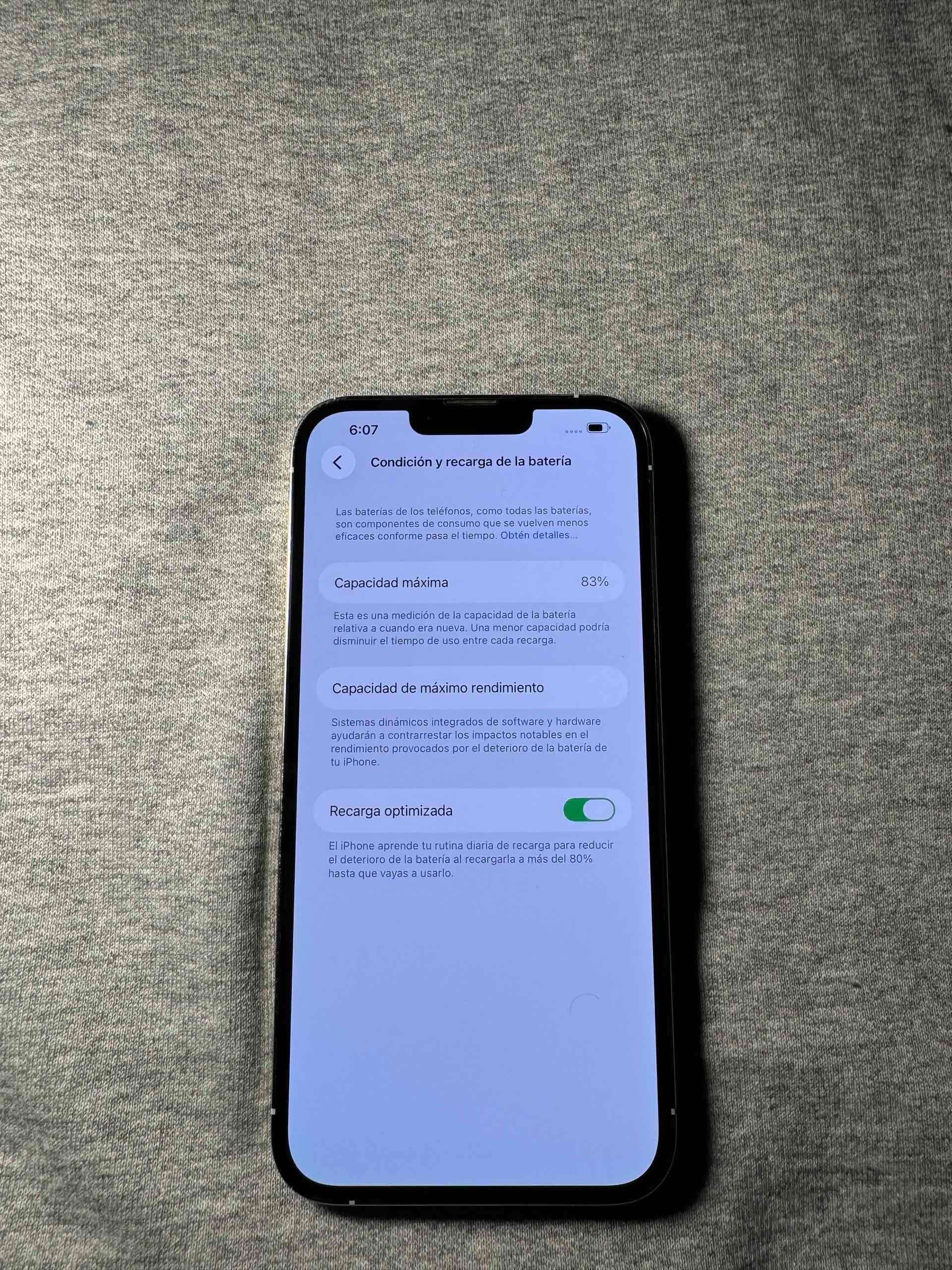 iPhone 13 Pro Max es de 128GN - 3