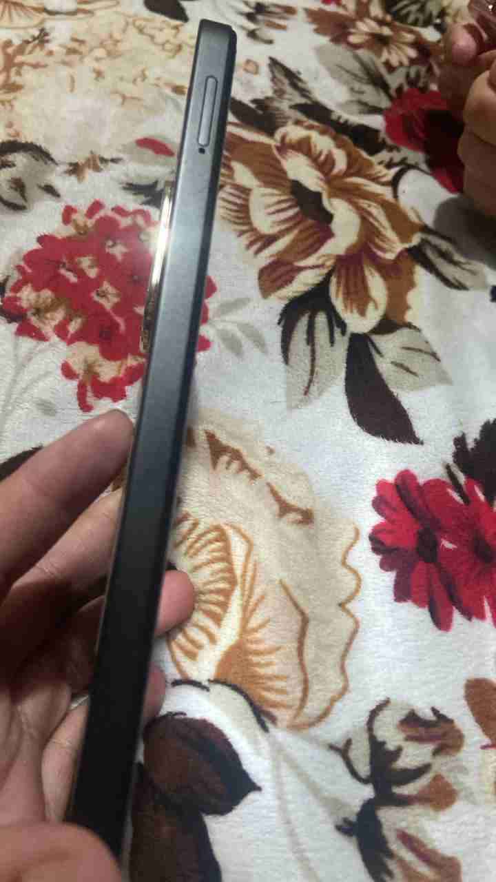 Teléfono Redmi negro en buen estado - miniatura 2