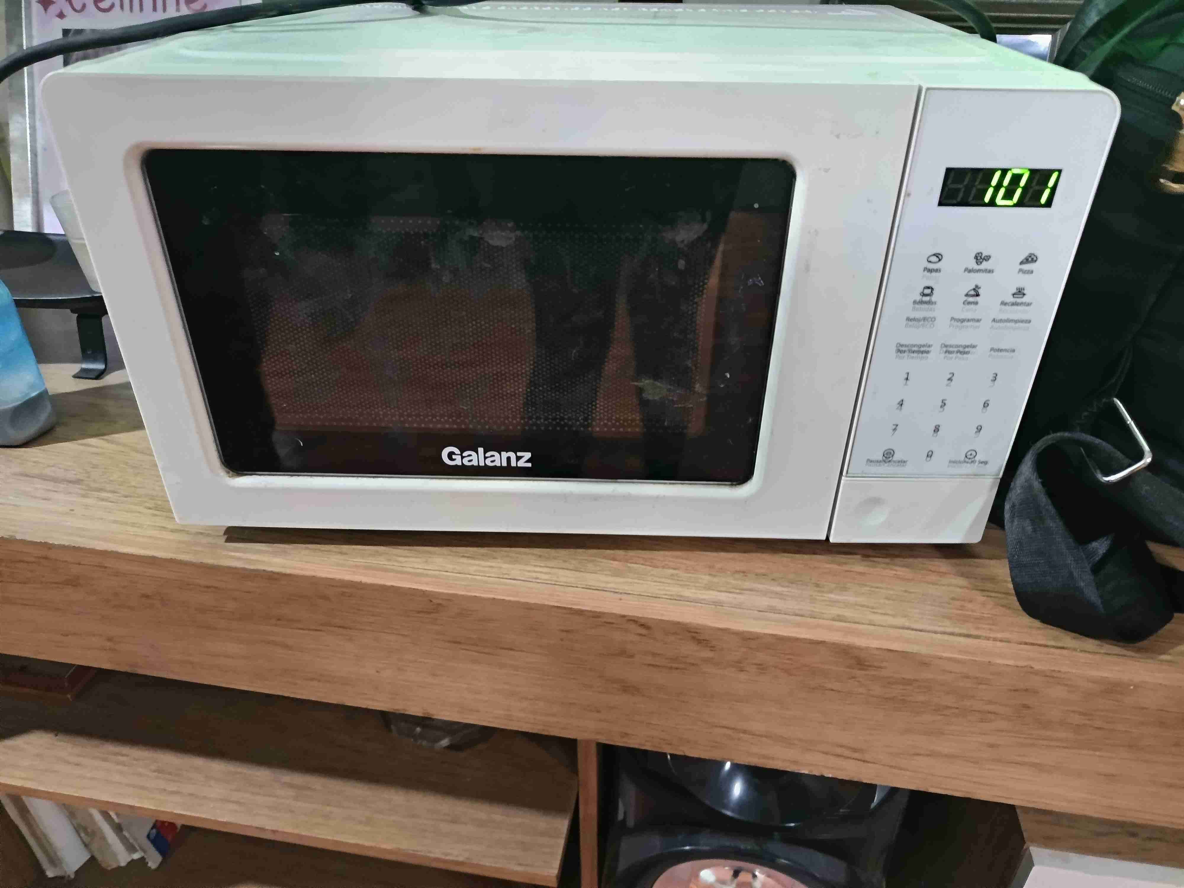 Microondas Galanz blanco - 3