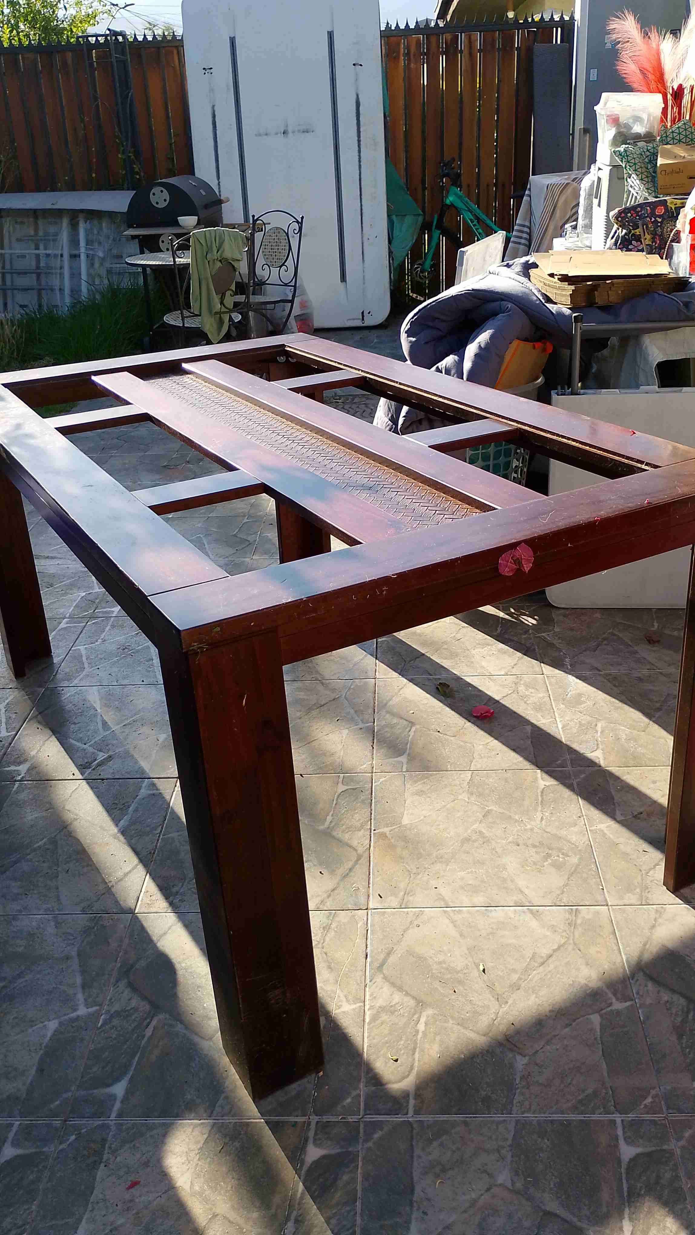 Mesa de comedor madera oscura - miniatura 2