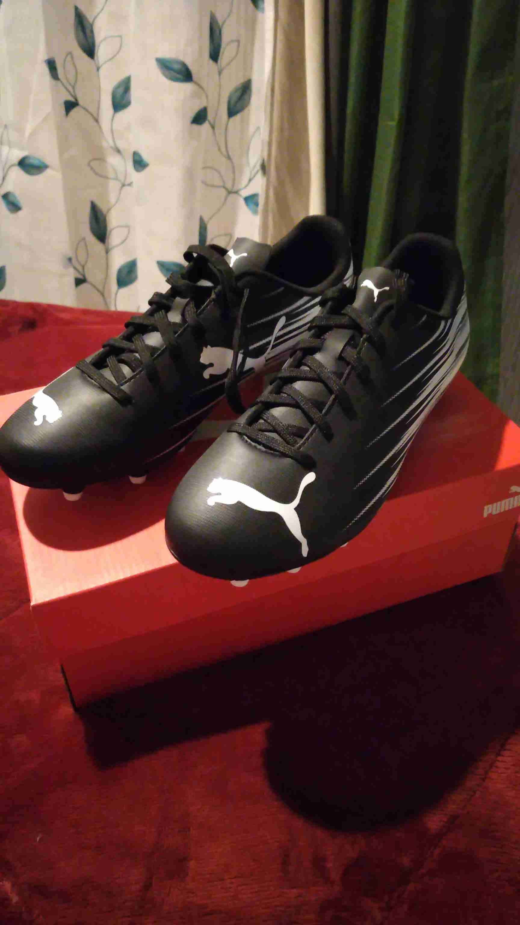 Botines de fútbol negros Puma - miniatura 2