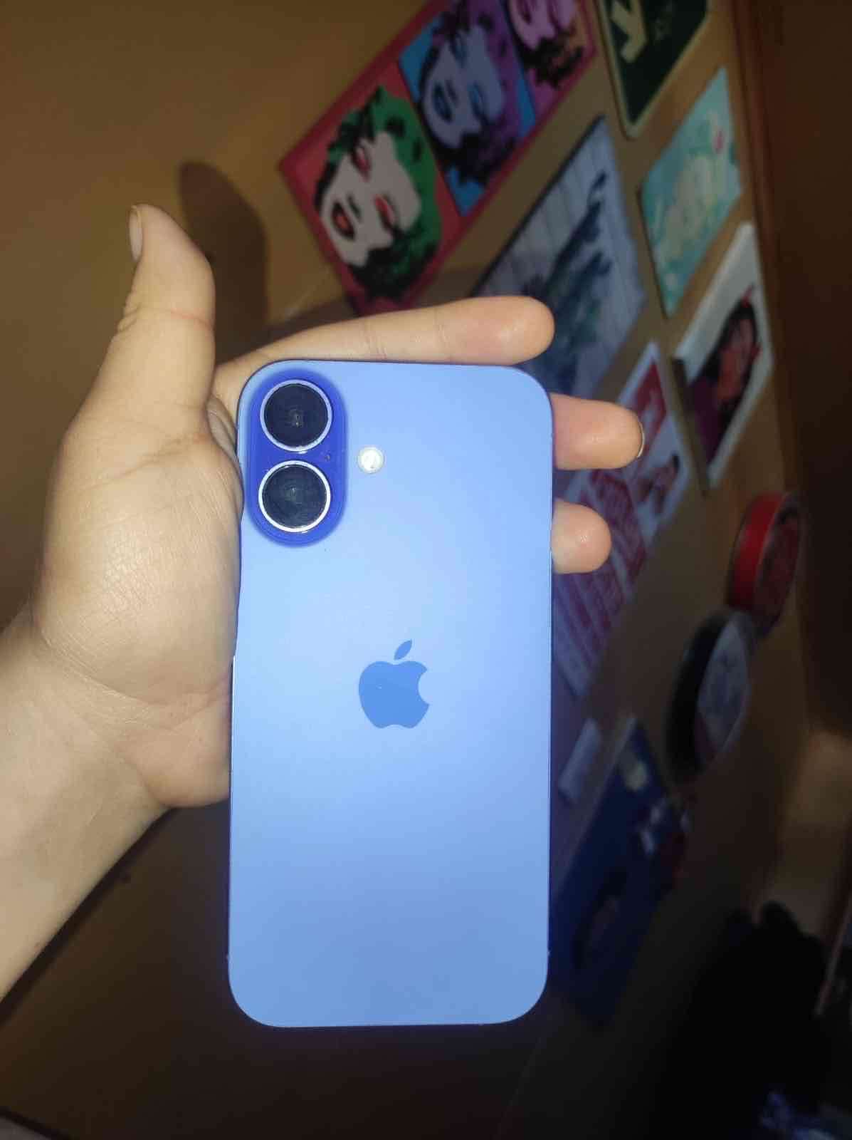 iPhone 16 - miniatura 1