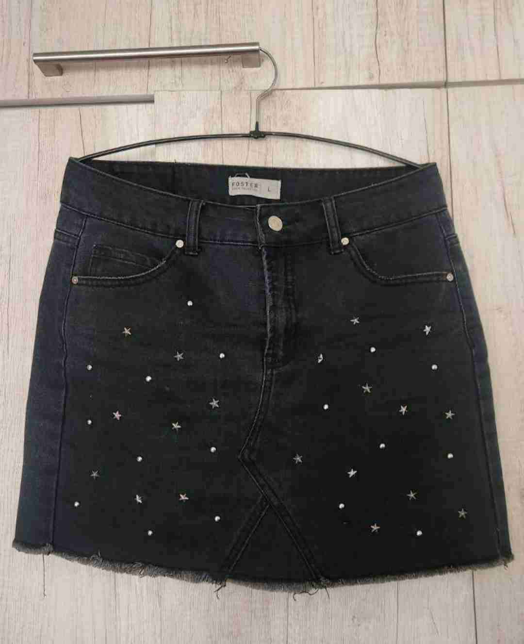 Falda negra con estrellas - 1