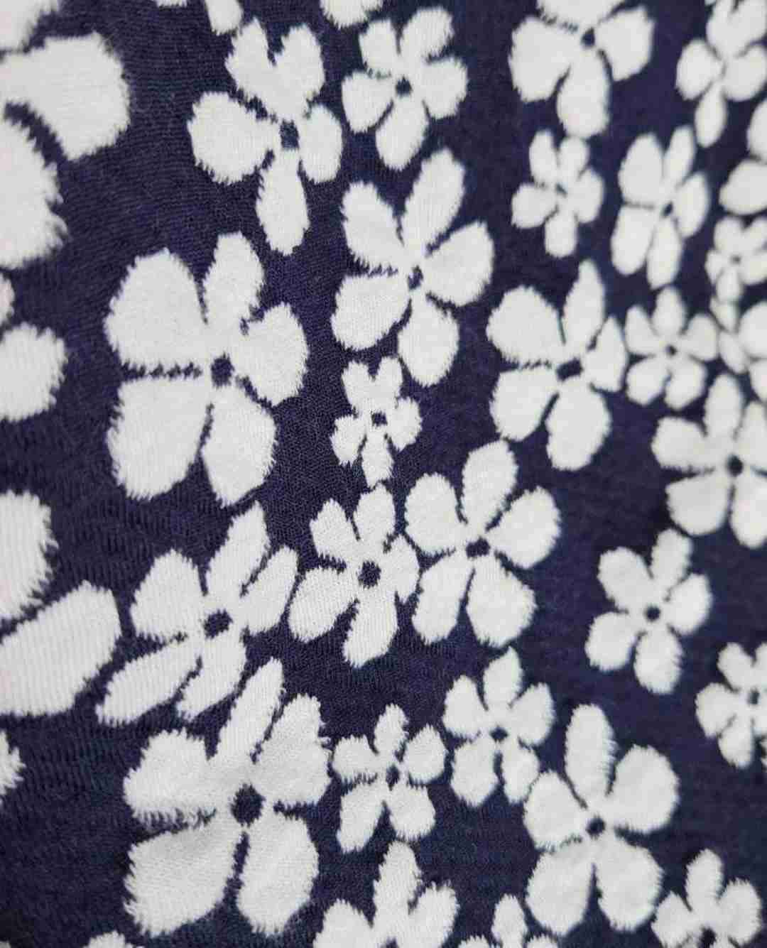 Falda floral blanca y azul - 4