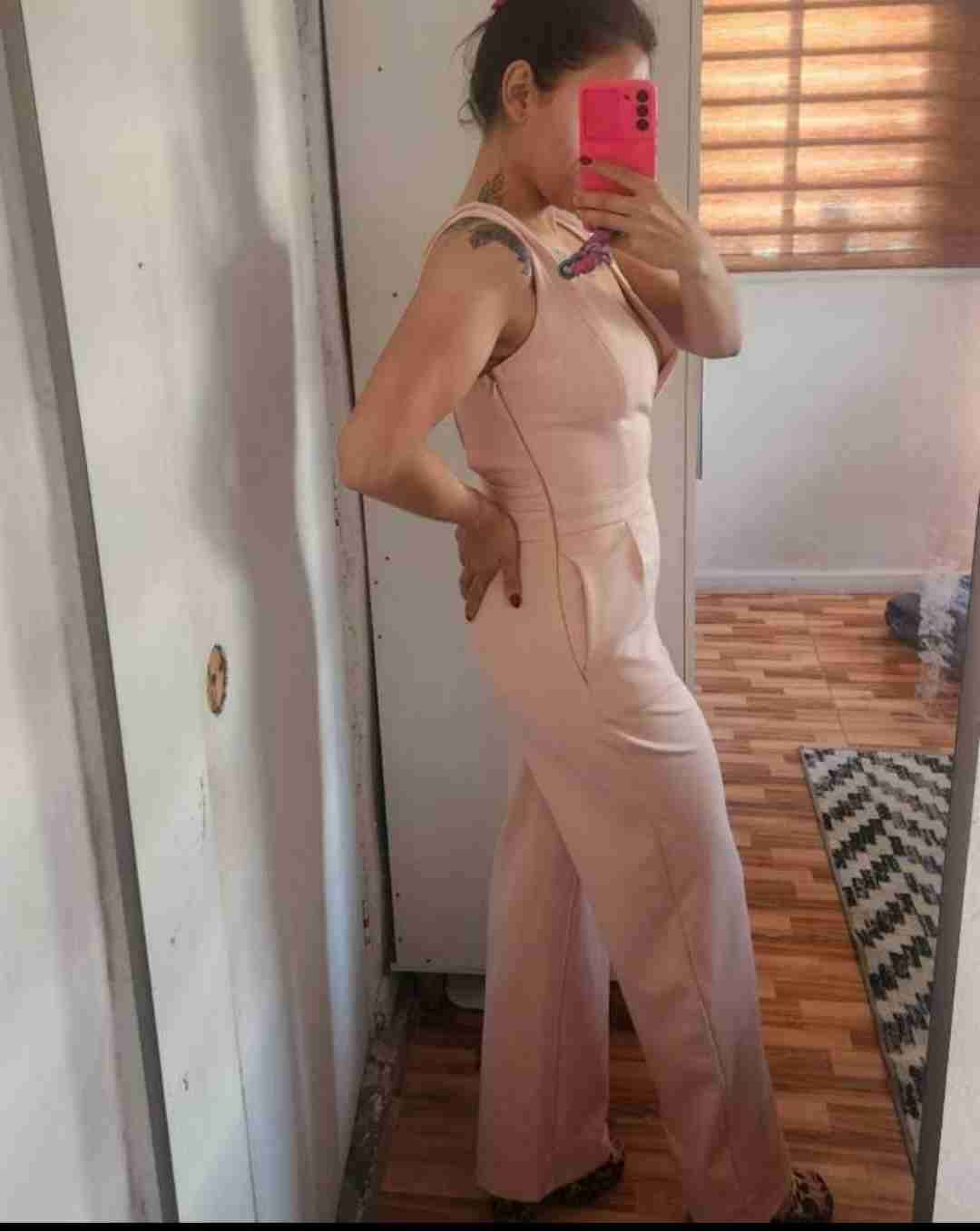 Enterito rosado elegante - 1