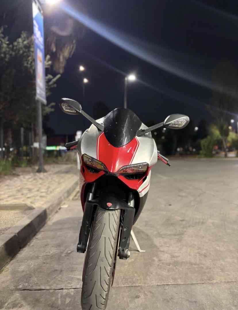 Ducati panigale - miniatura 2