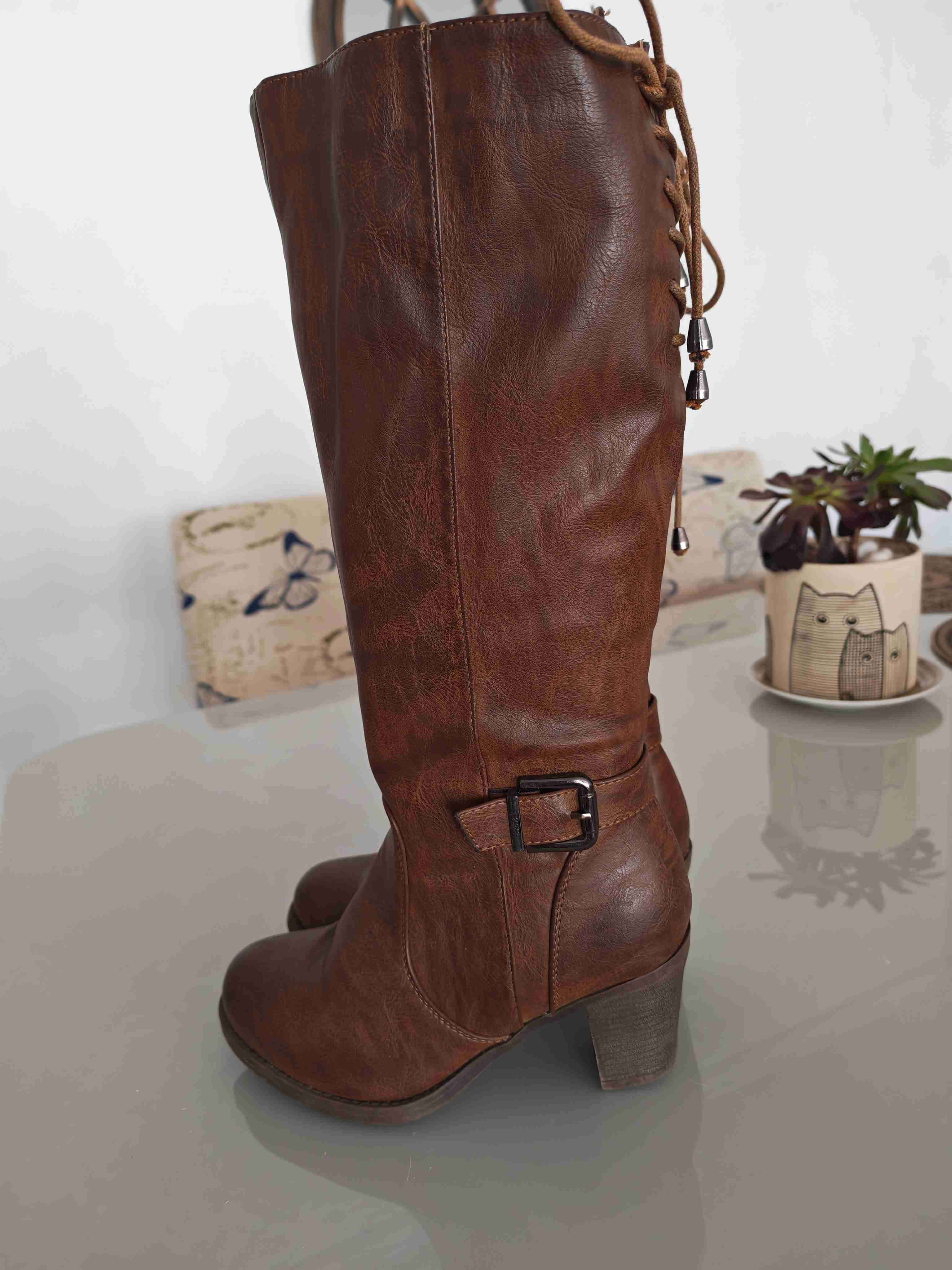 Botas largas de cuero marrón - 1