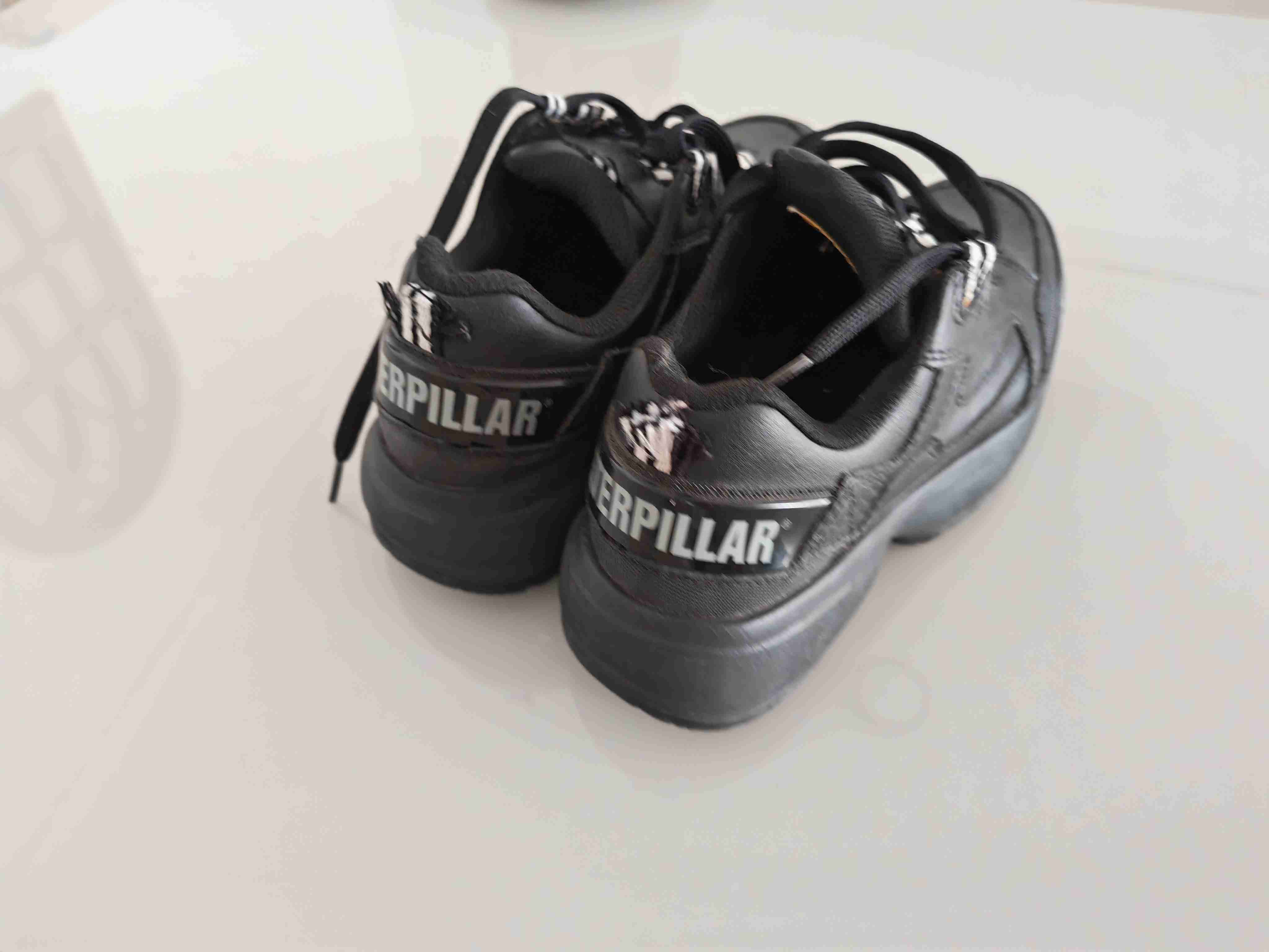 Zapatillas caterpillar negras - miniatura 2