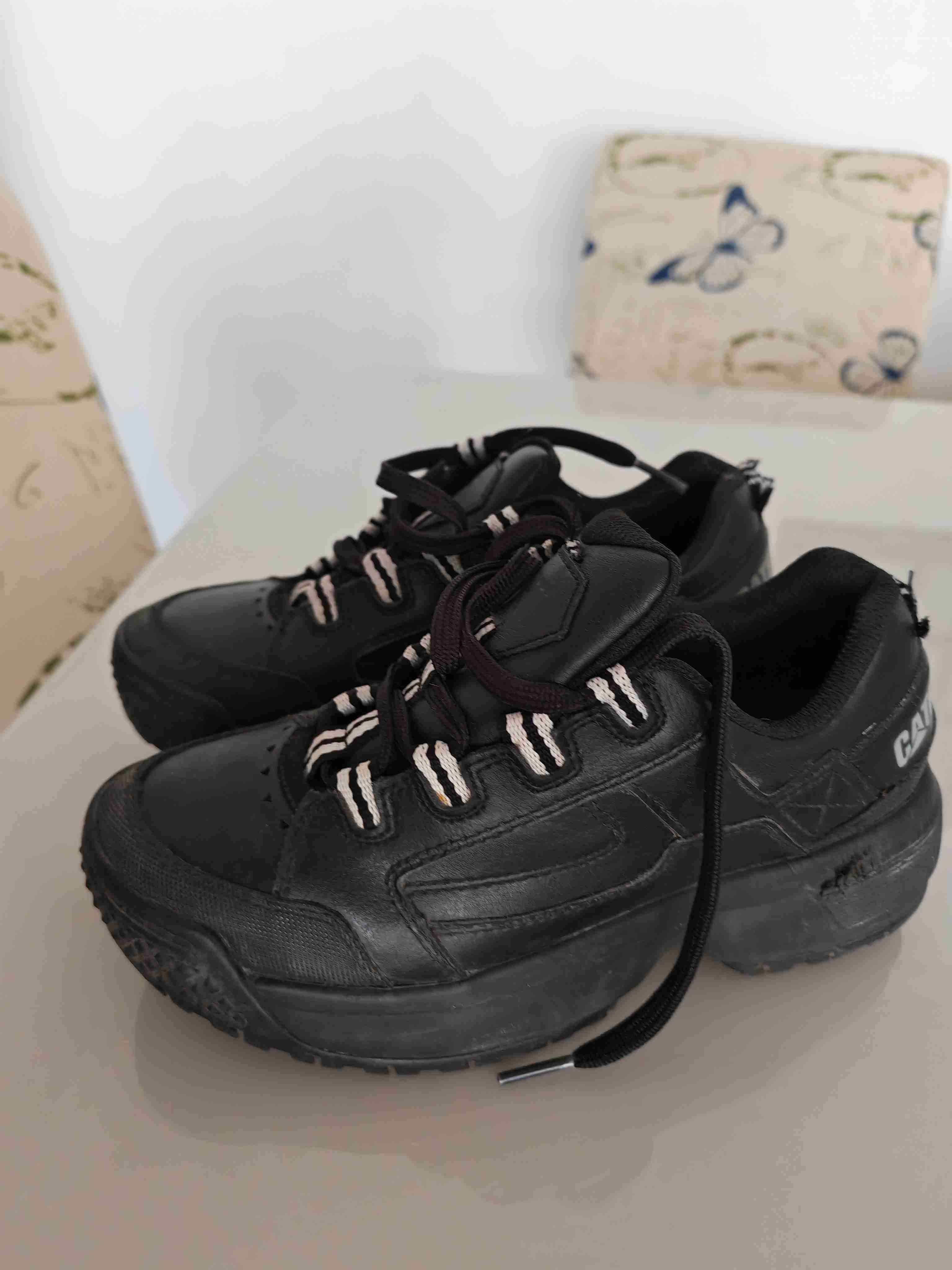 Zapatillas caterpillar negras - miniatura 3