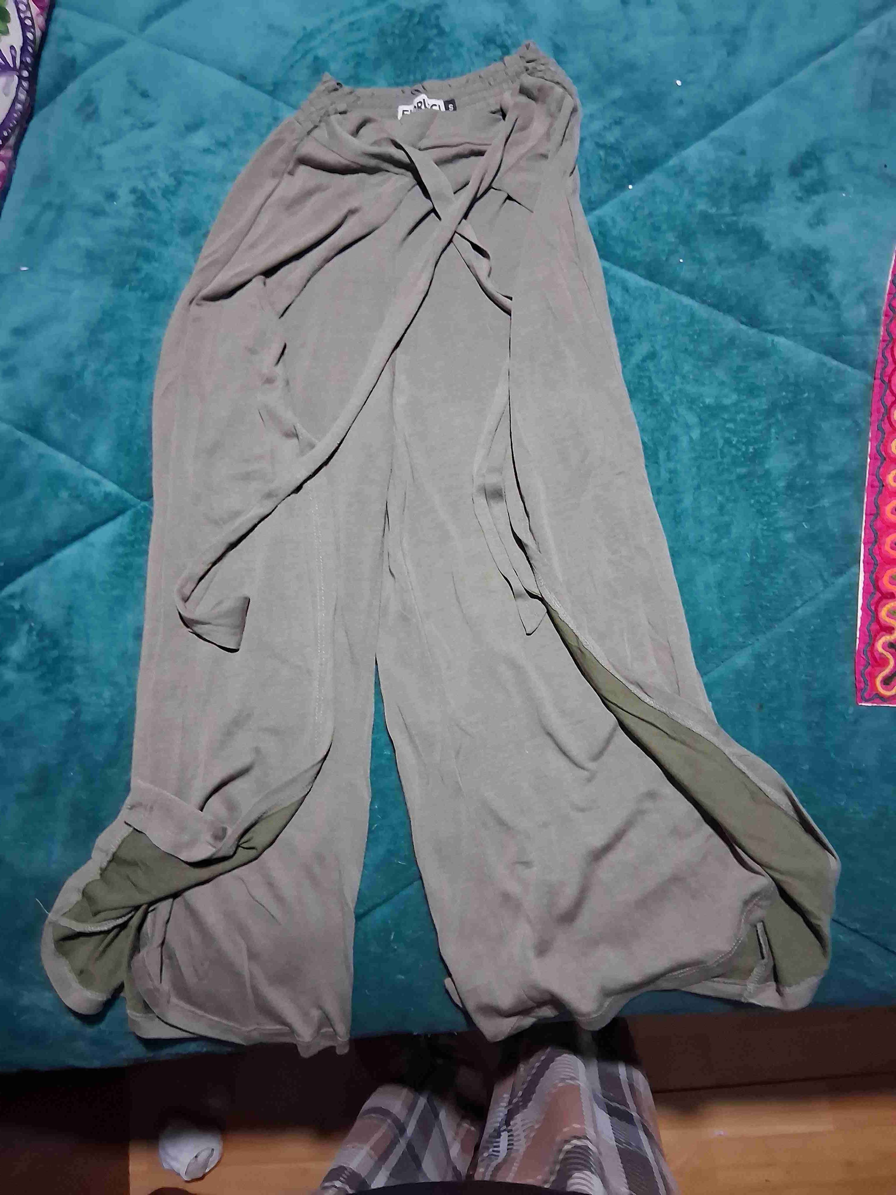 Pantalones sueltos verde oliva - miniatura 2