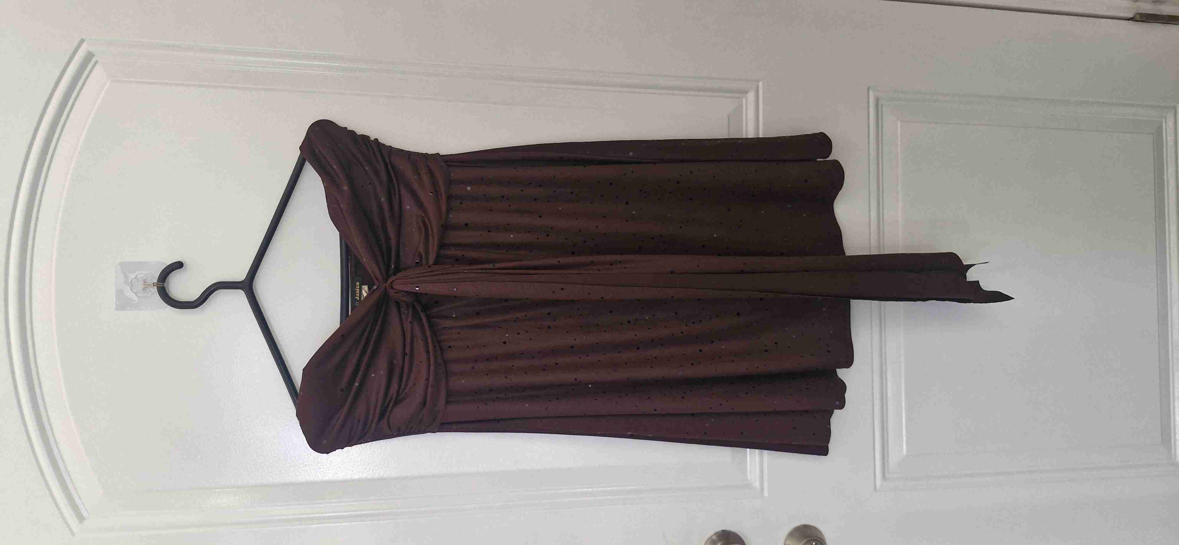 Vestido strapless marrón con brillo - 3