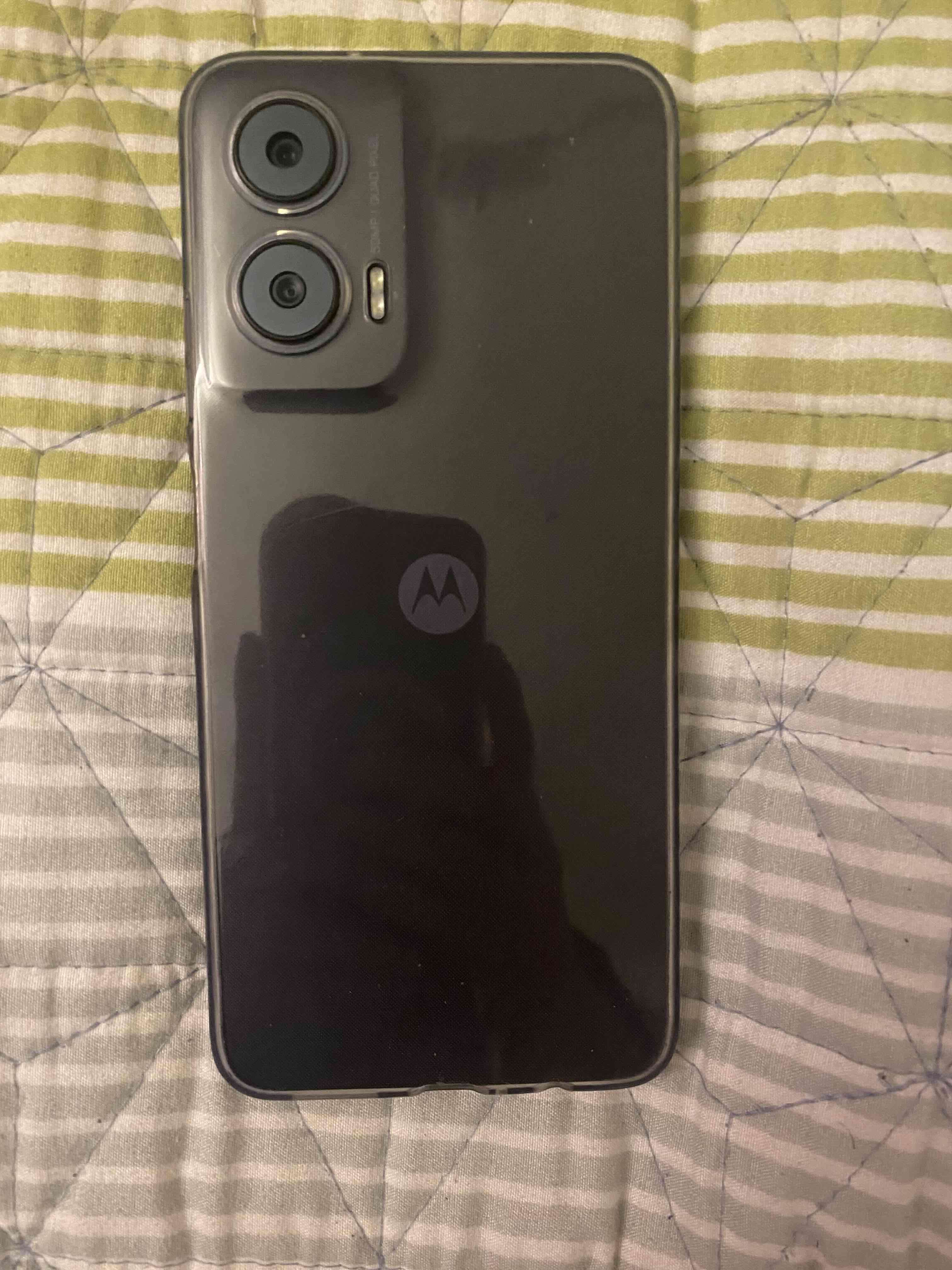 Celular Motorola G35 Semi Nuevo 5g de 128GB - miniatura 2