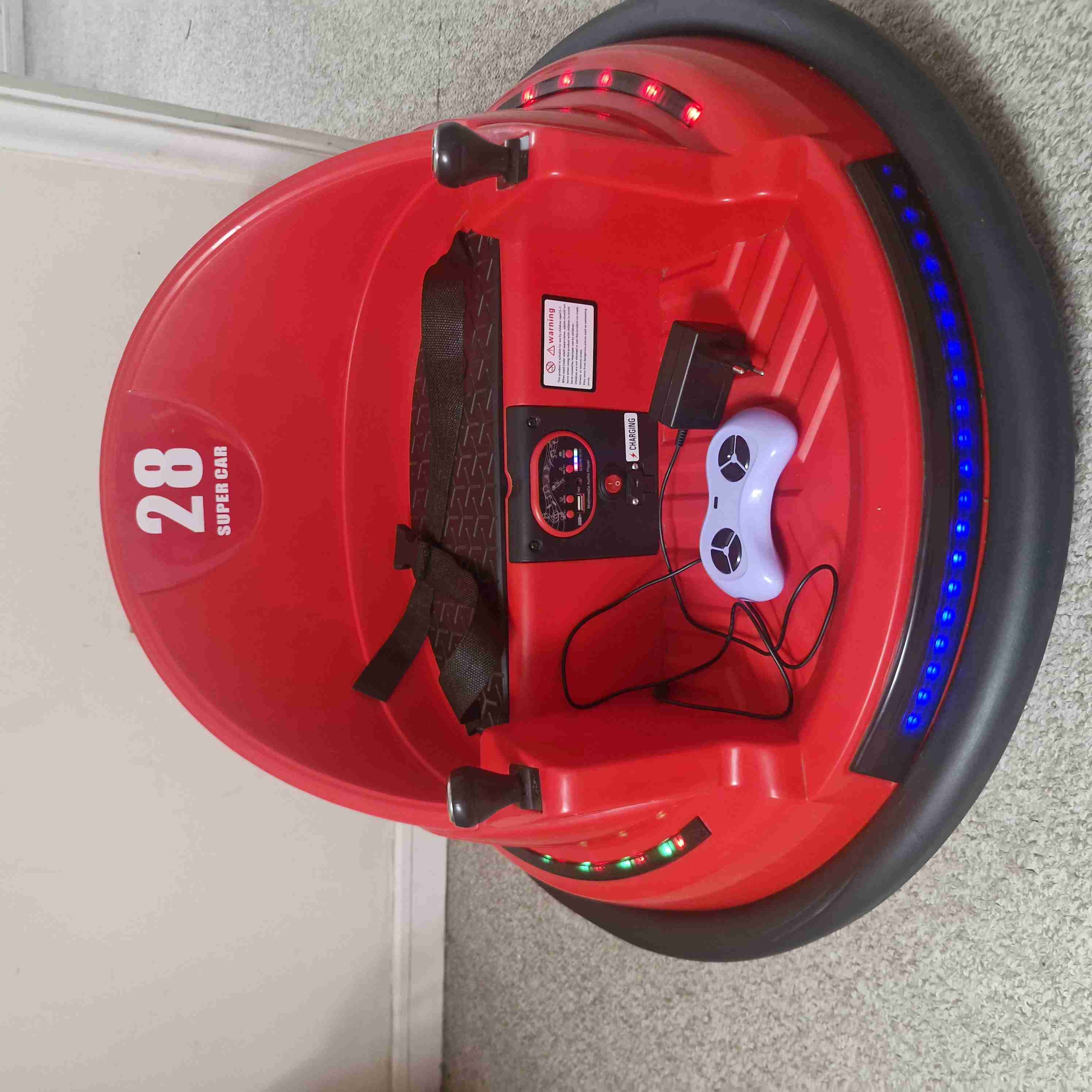 Auto de choque eléctrico rojo - miniatura 2