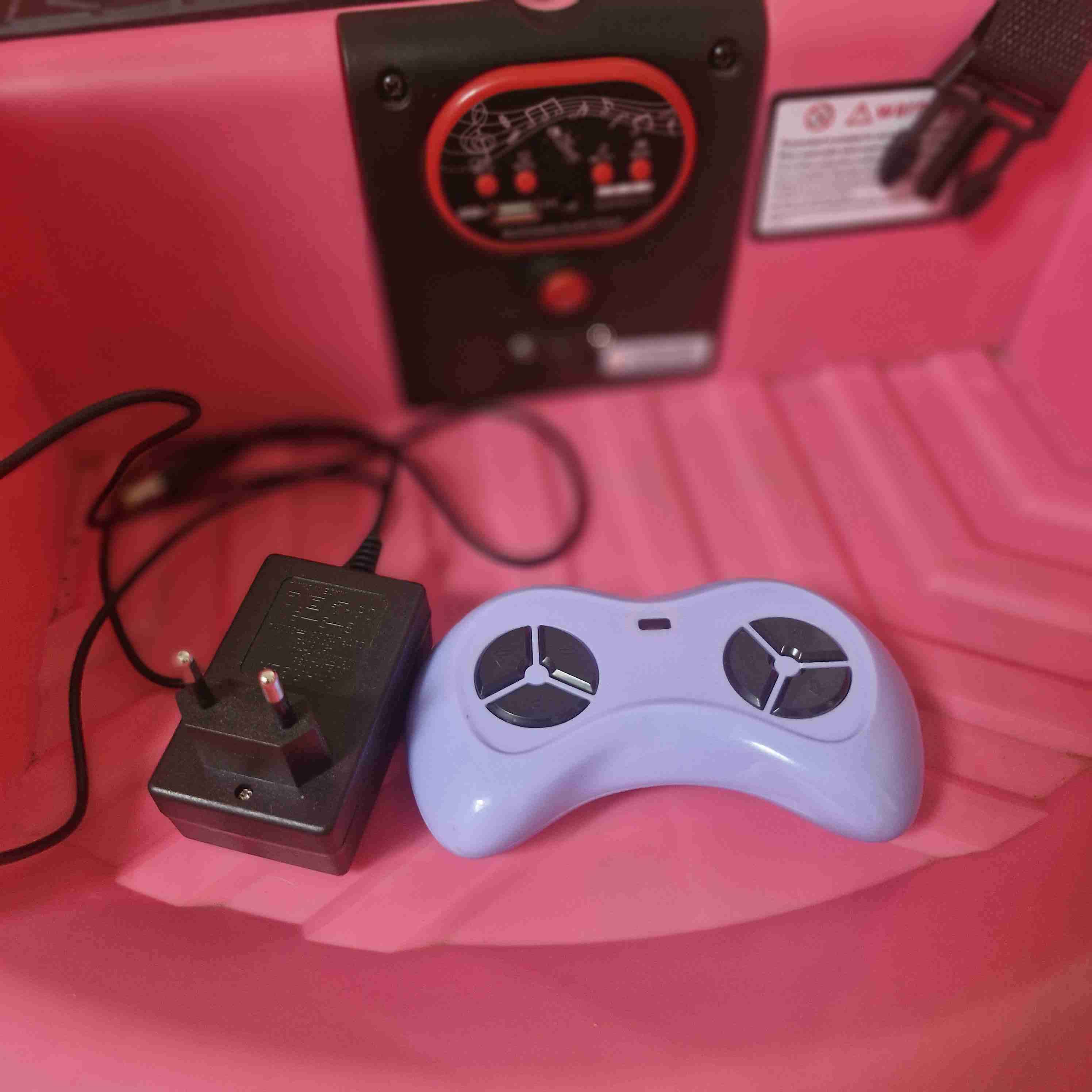 Auto eléctrico infantil rosa - miniatura 5