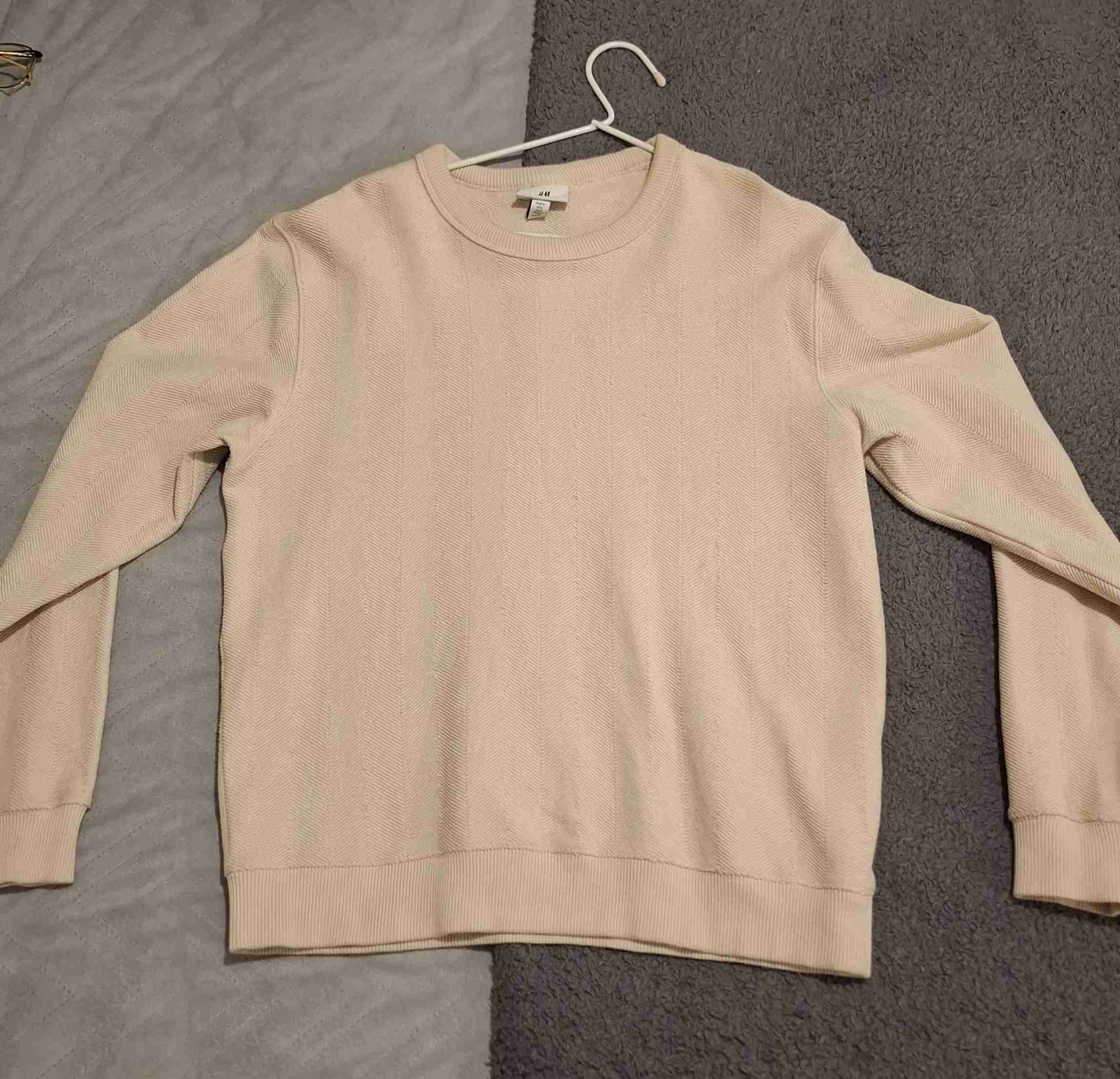 Polerón HyM beige con textura trenzada premium - 1