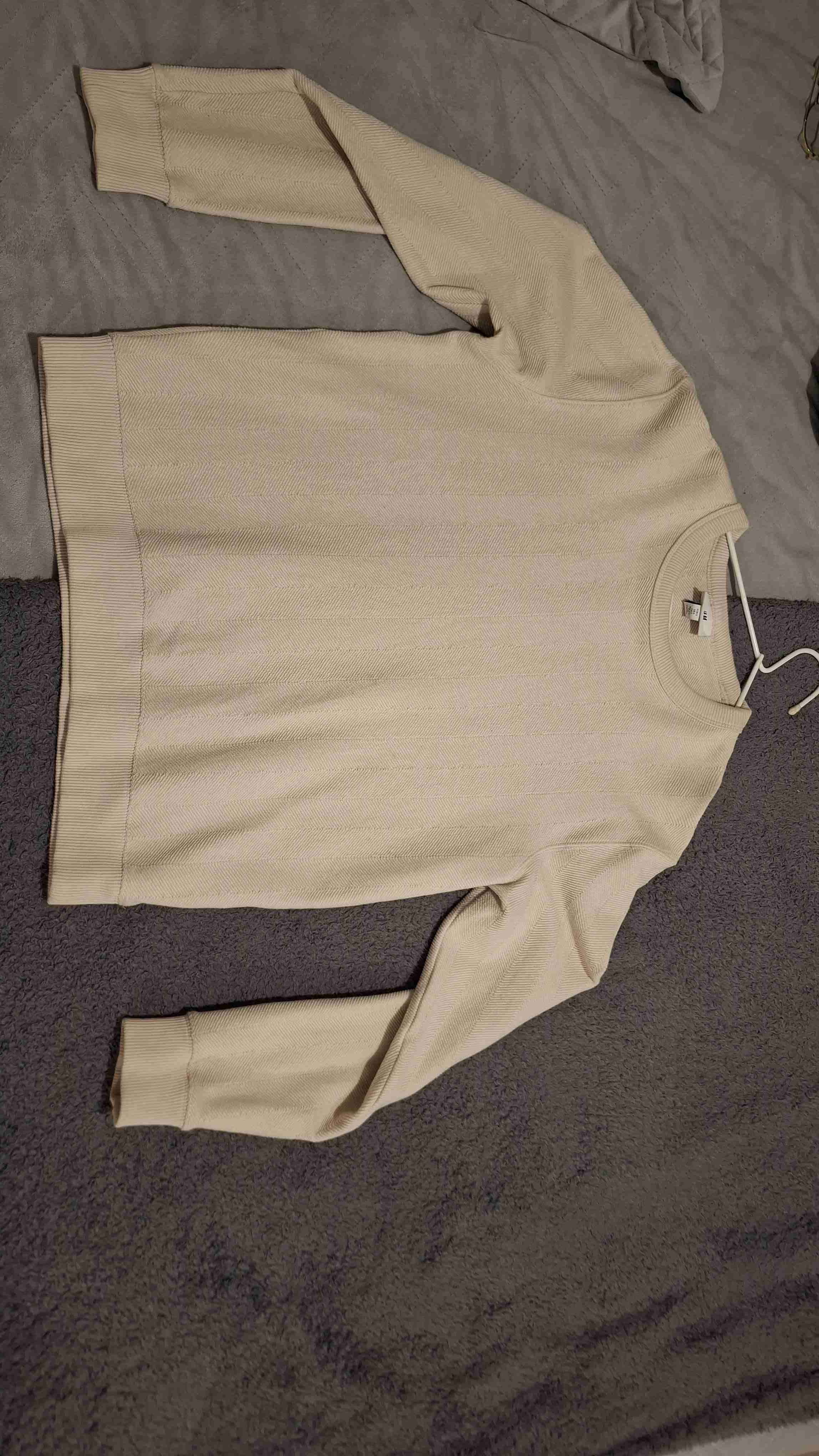 Polerón HyM beige con textura trenzada premium - 6