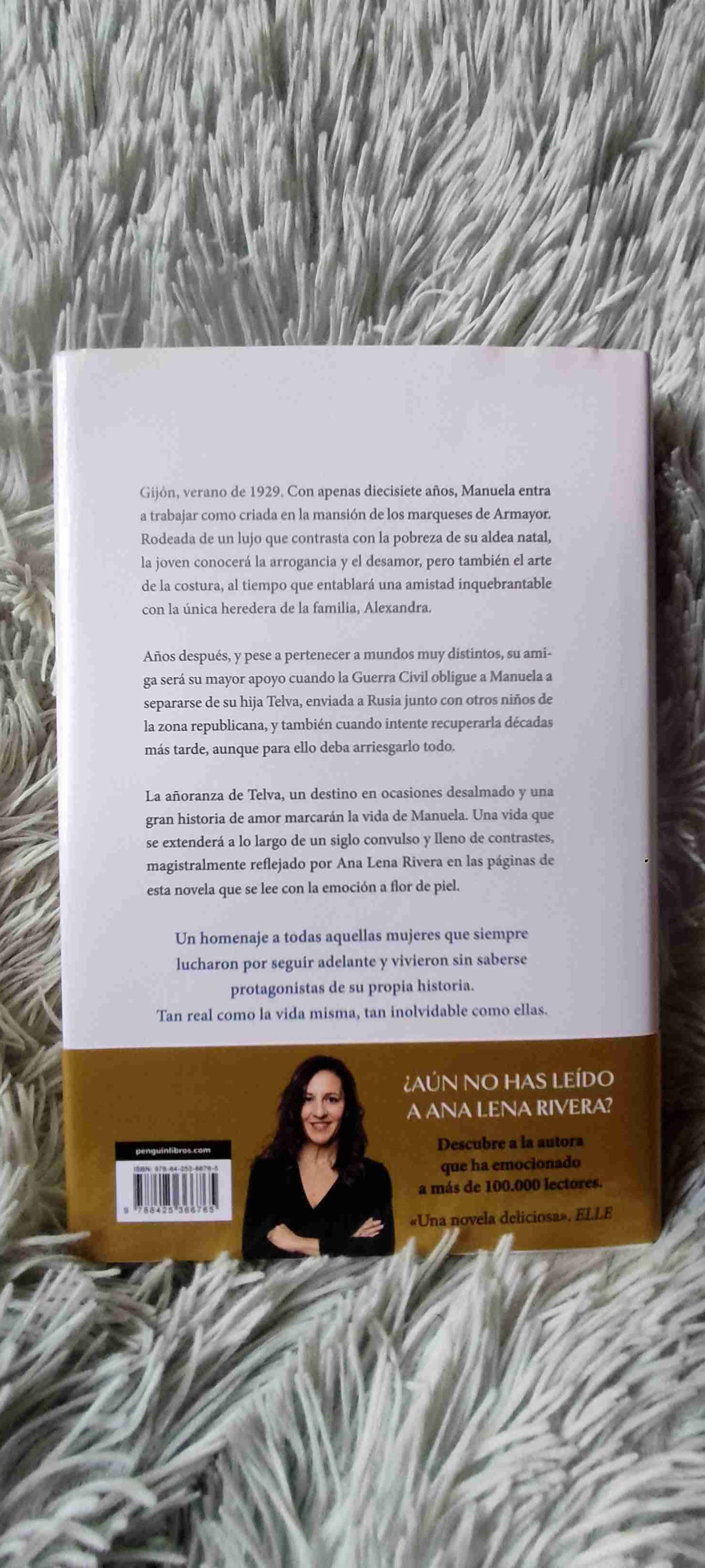 Libro 'La niña del sombrero azul' - miniatura 2