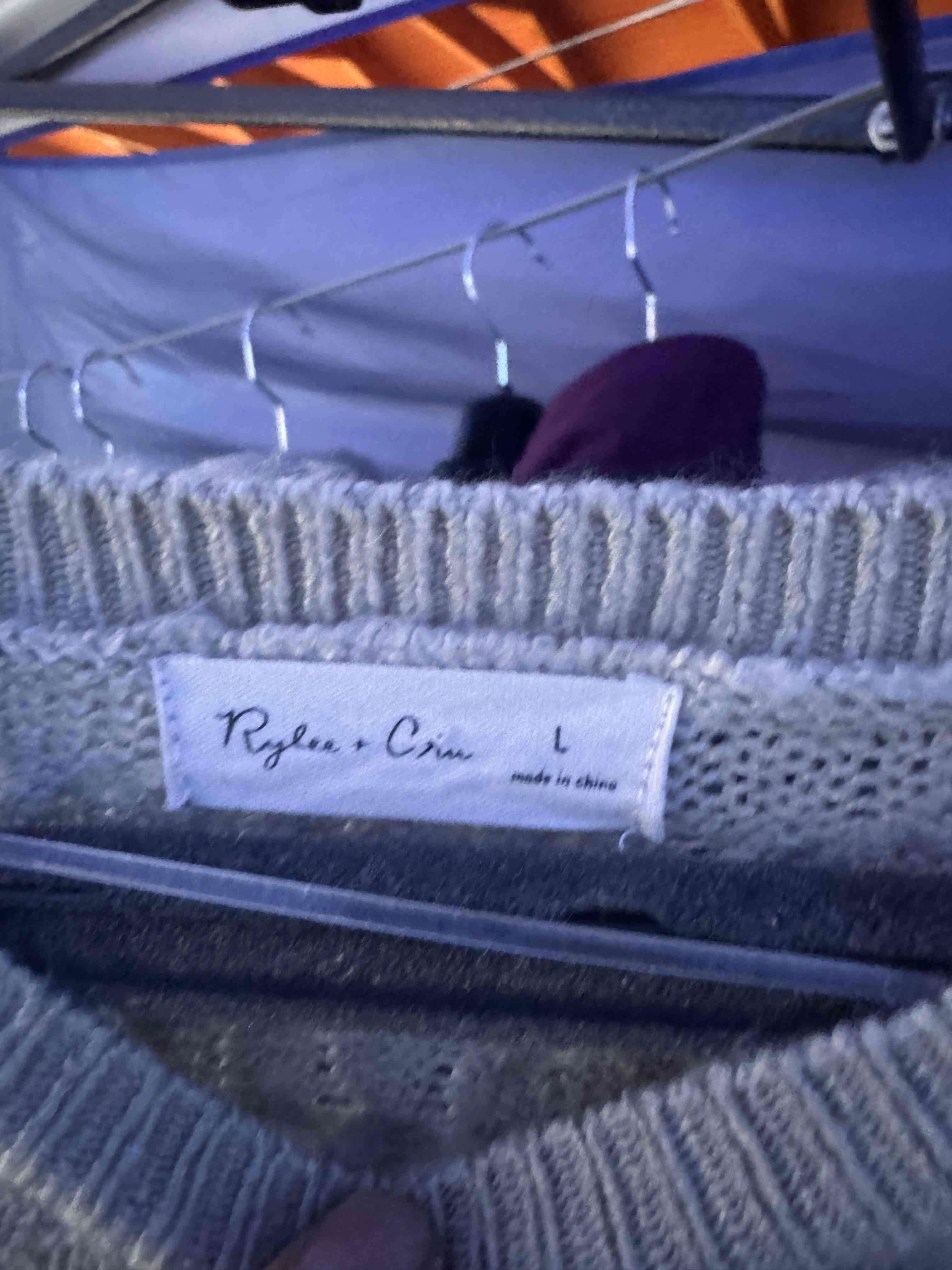 Sweater verde con volantes - miniatura 2