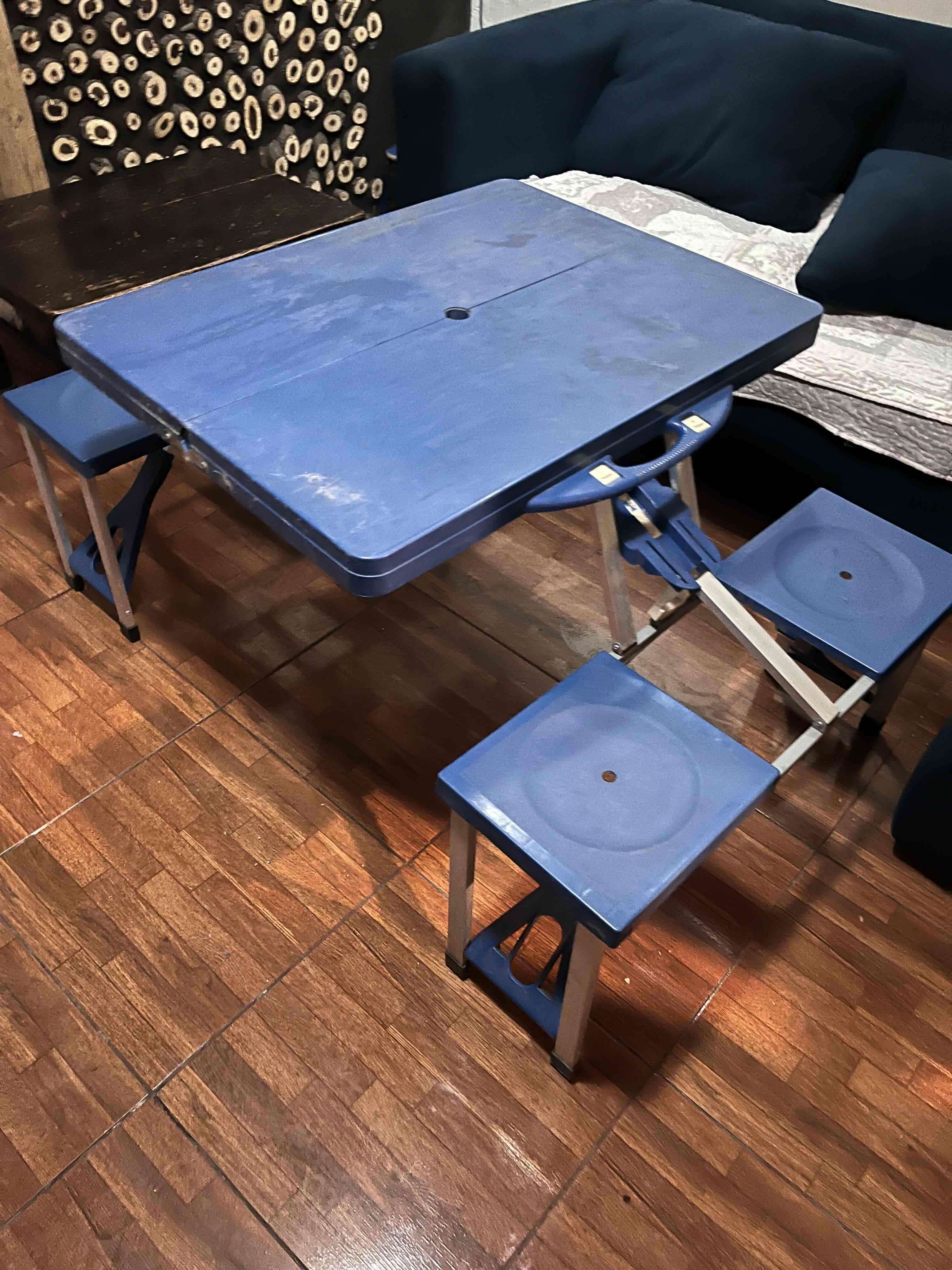 Mesa picnic plegable azul - miniatura 2