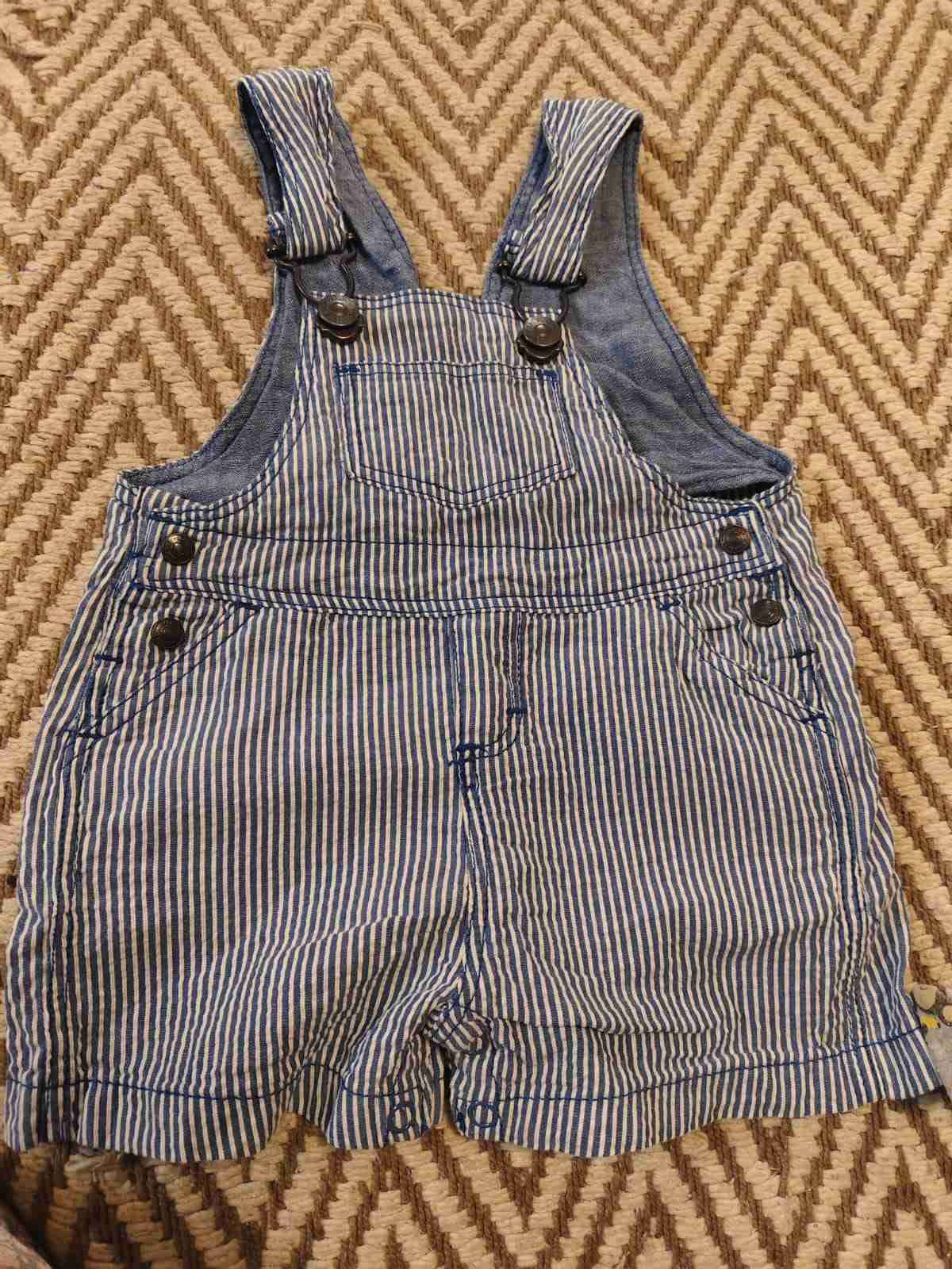 Pijama bebé gris con patrón - miniatura 5