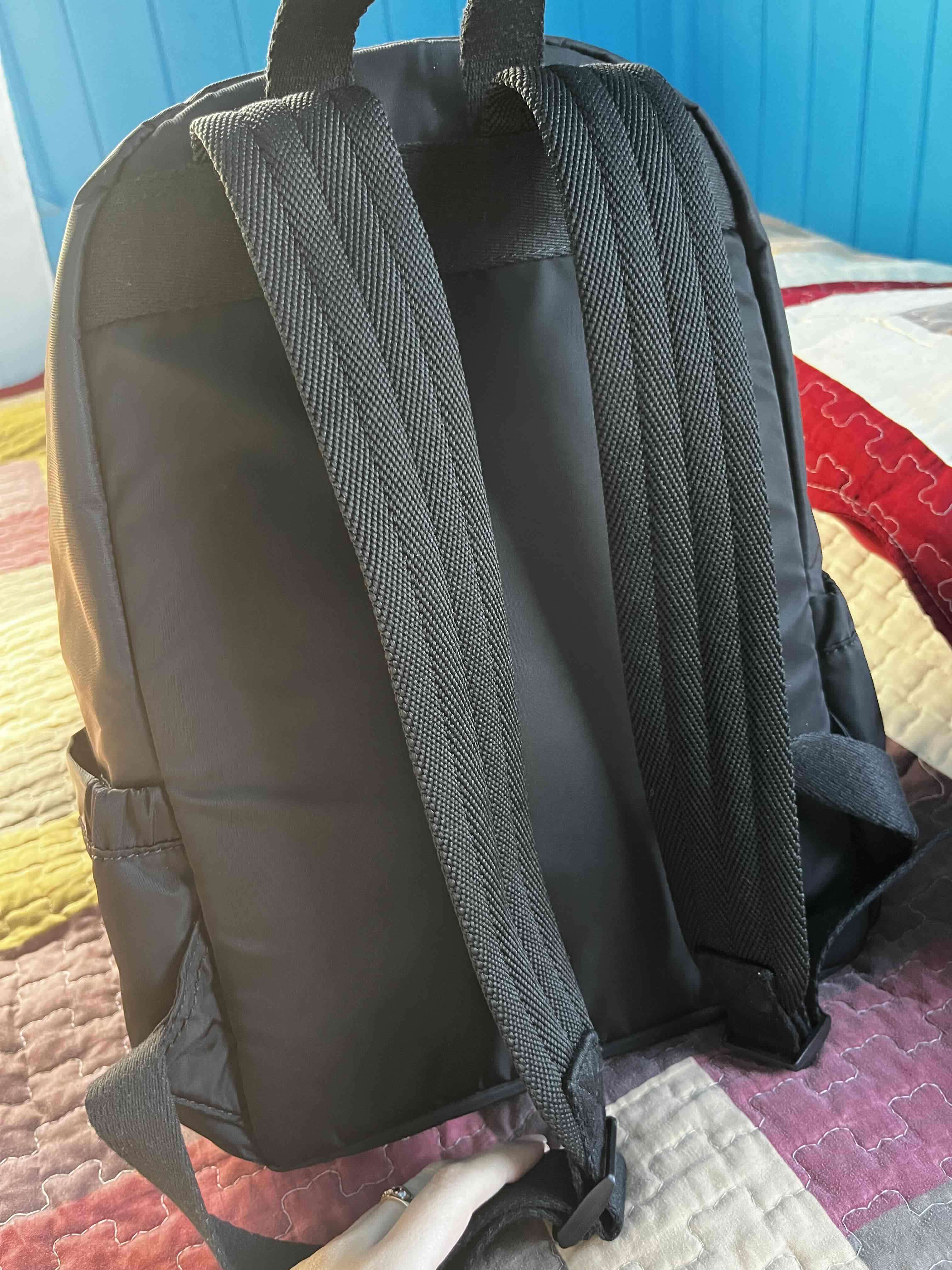 Mochila negra marca Kipling - miniatura 2