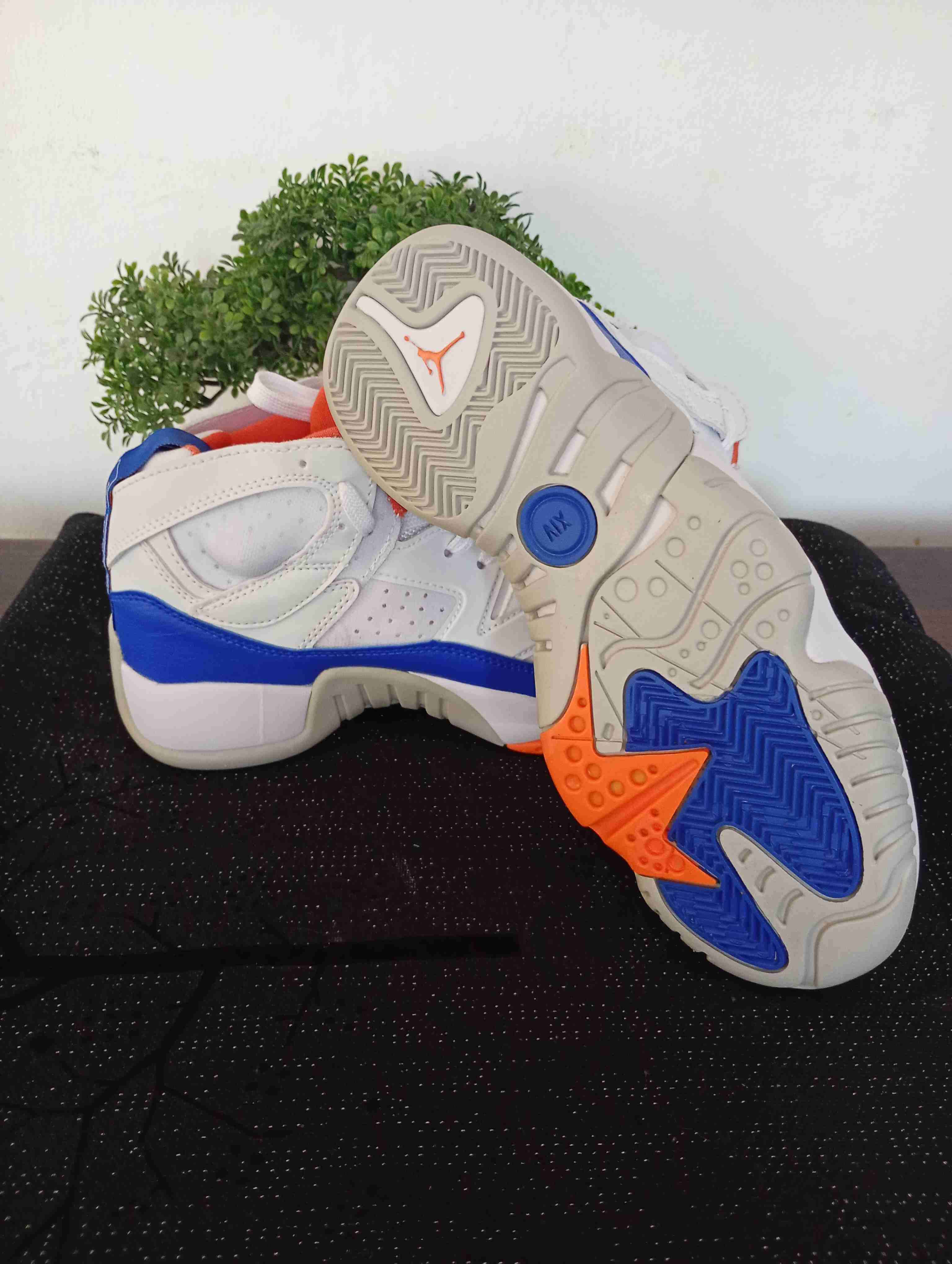 Zapatillas Jordan X IV blancas y azules - miniatura 2