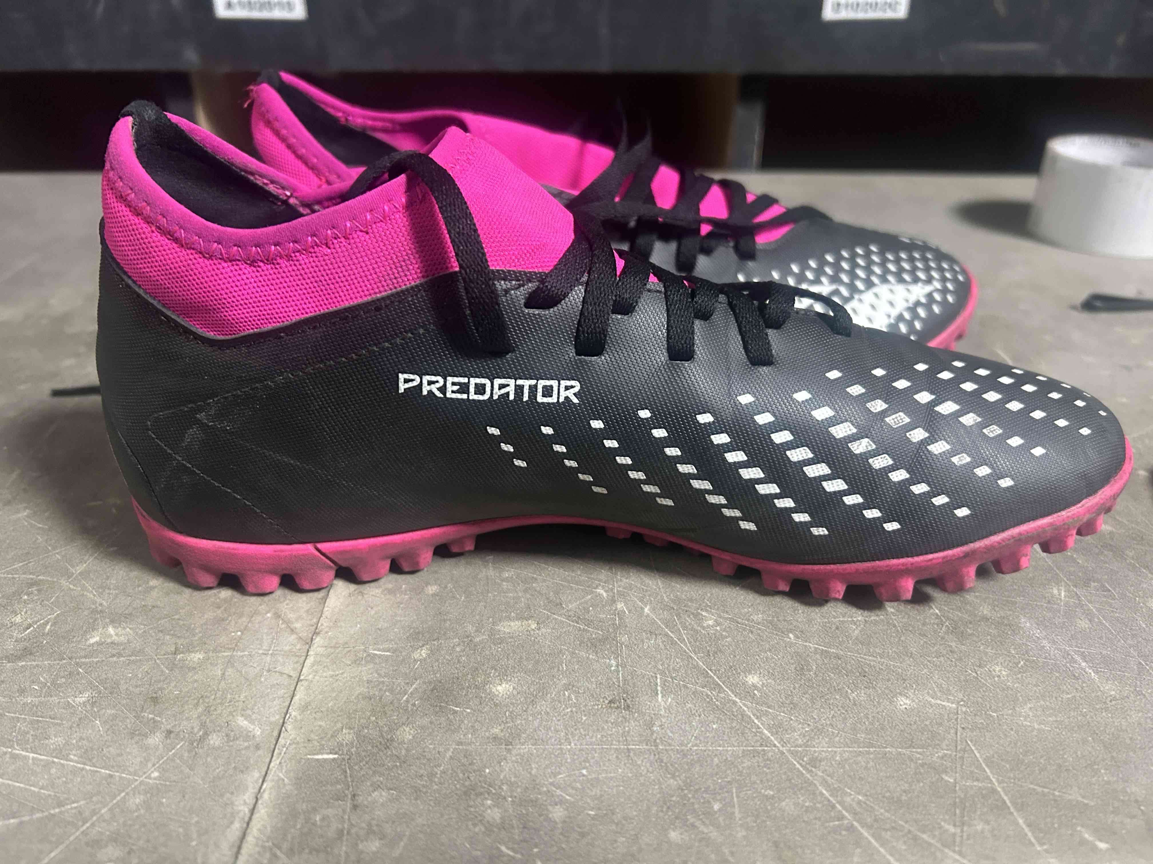 Zapatos deportivos negro y rosa - miniatura 3